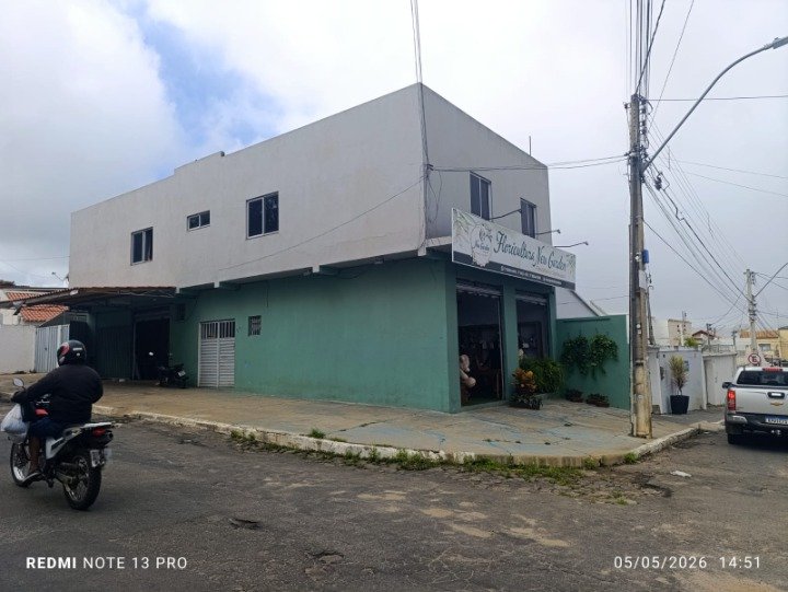 Ponto comercial + 2 apartamentos na parte superior, na Av. Santa Helena, esquina com a Nilo Peçanha, Sumaré/Centro, Vitória da Conquista - BA - foto 4
