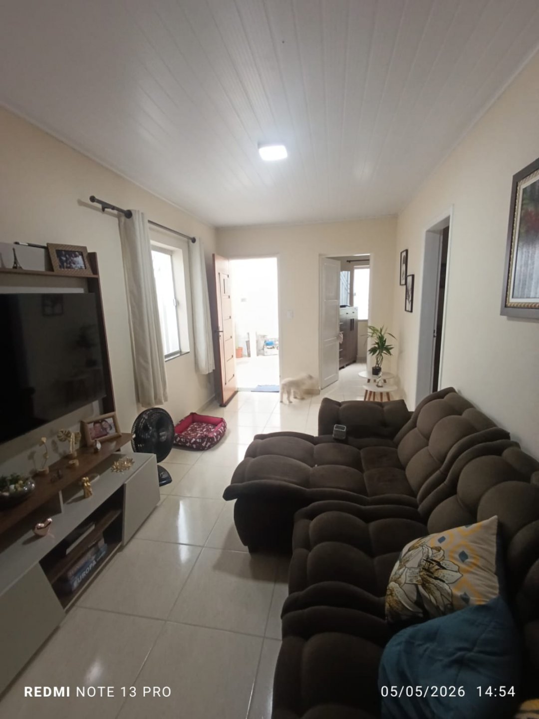 Casa com Sala, 2 quartos, copa, banheiro social, cozinha, área de serviços + edícula com quarto e banheiro, quintal e garagem no Sumaré/Centro, V - foto 5