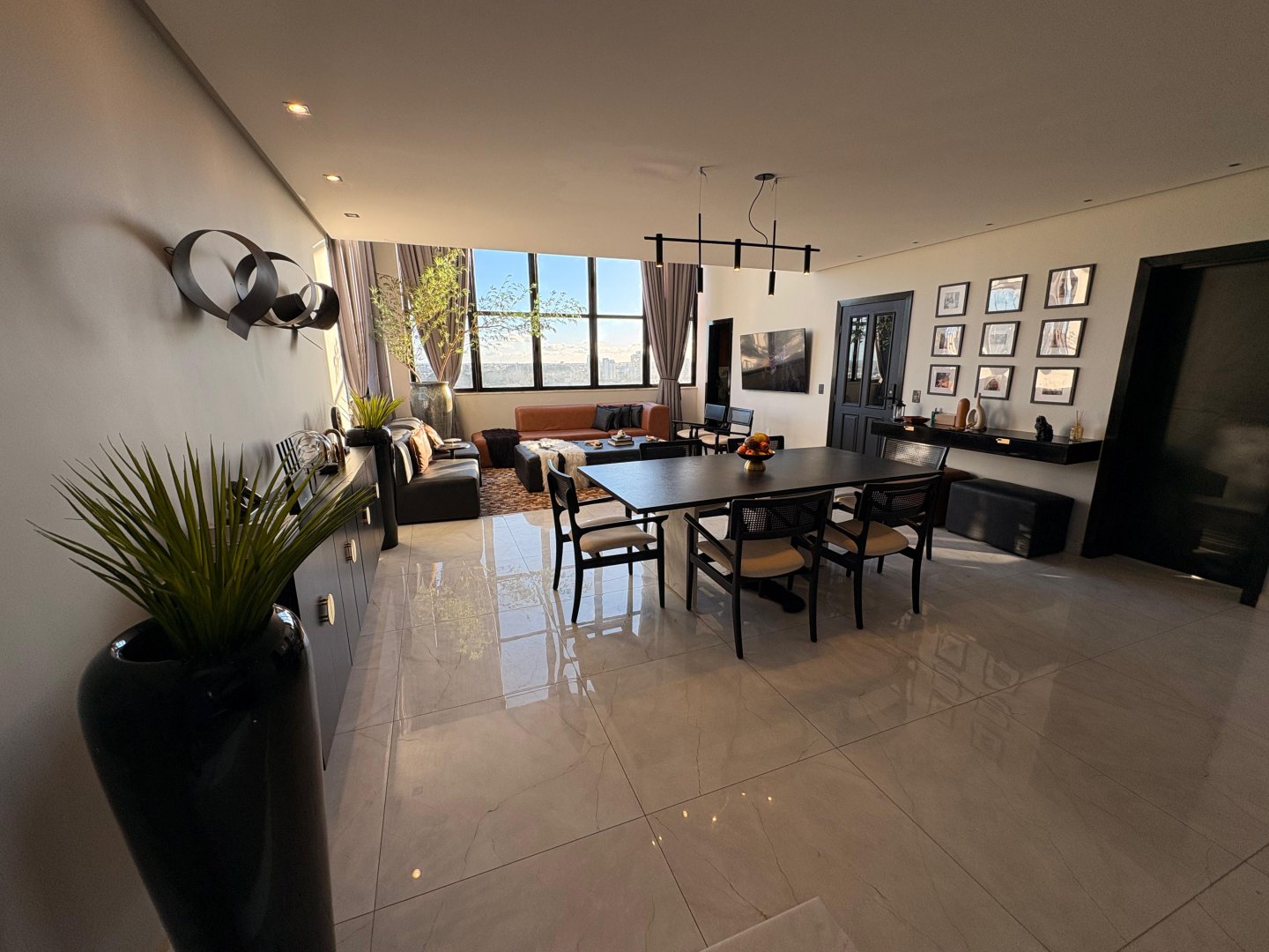 Cobertura duplex mobiliada com 4 quartos sendo 3 suites, terraço comm área gourmet e piscina a venda no bairro Candeias em Vitoria da Conquista - - foto 5