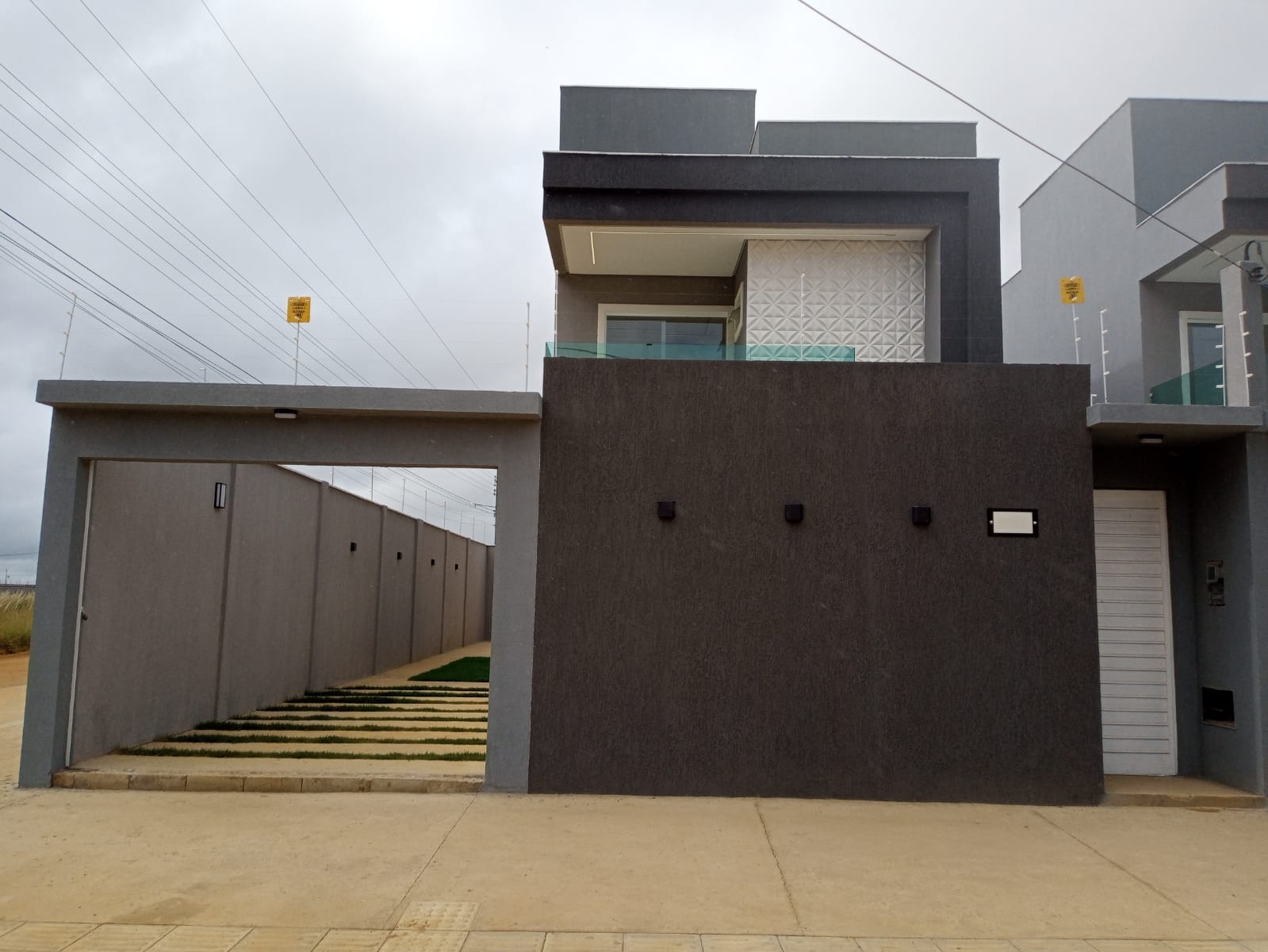 Casa duplex  3 suítes  sendo 1 com closet e outra com varanda + vaga de garagem para 4 carros com 143 m²  no Alto da Boa Vista, Vitória da Conqui - foto 6