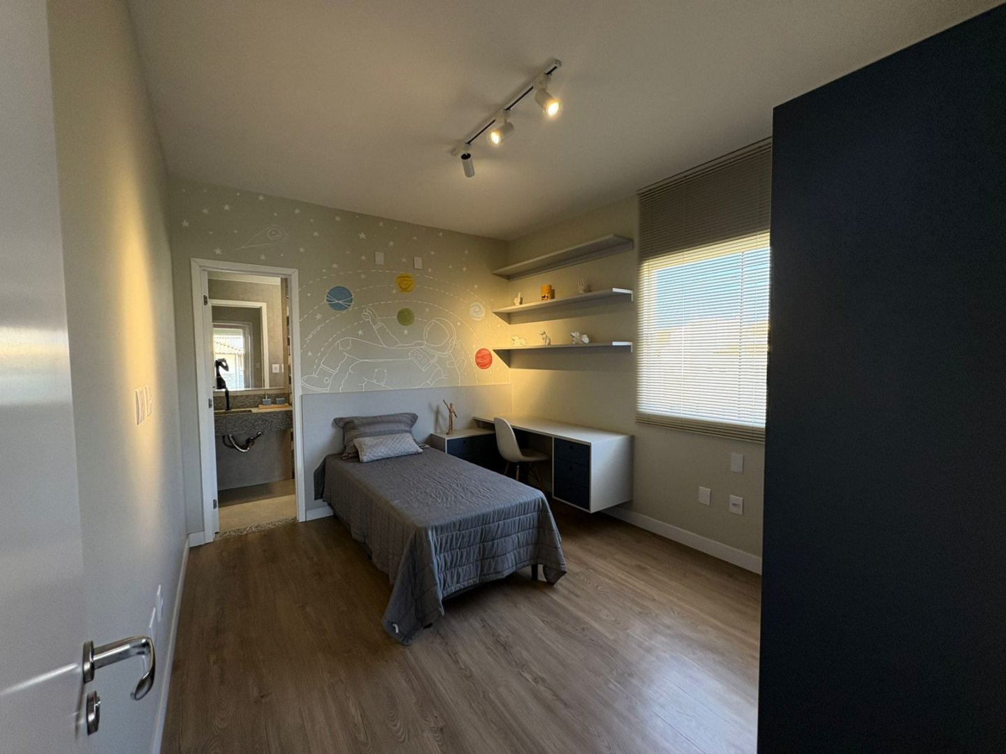 Casa 4 suítes em condomínio fechado com lazer completo,  á venda, Candeias, Vitória da Conquista, BA - foto 5