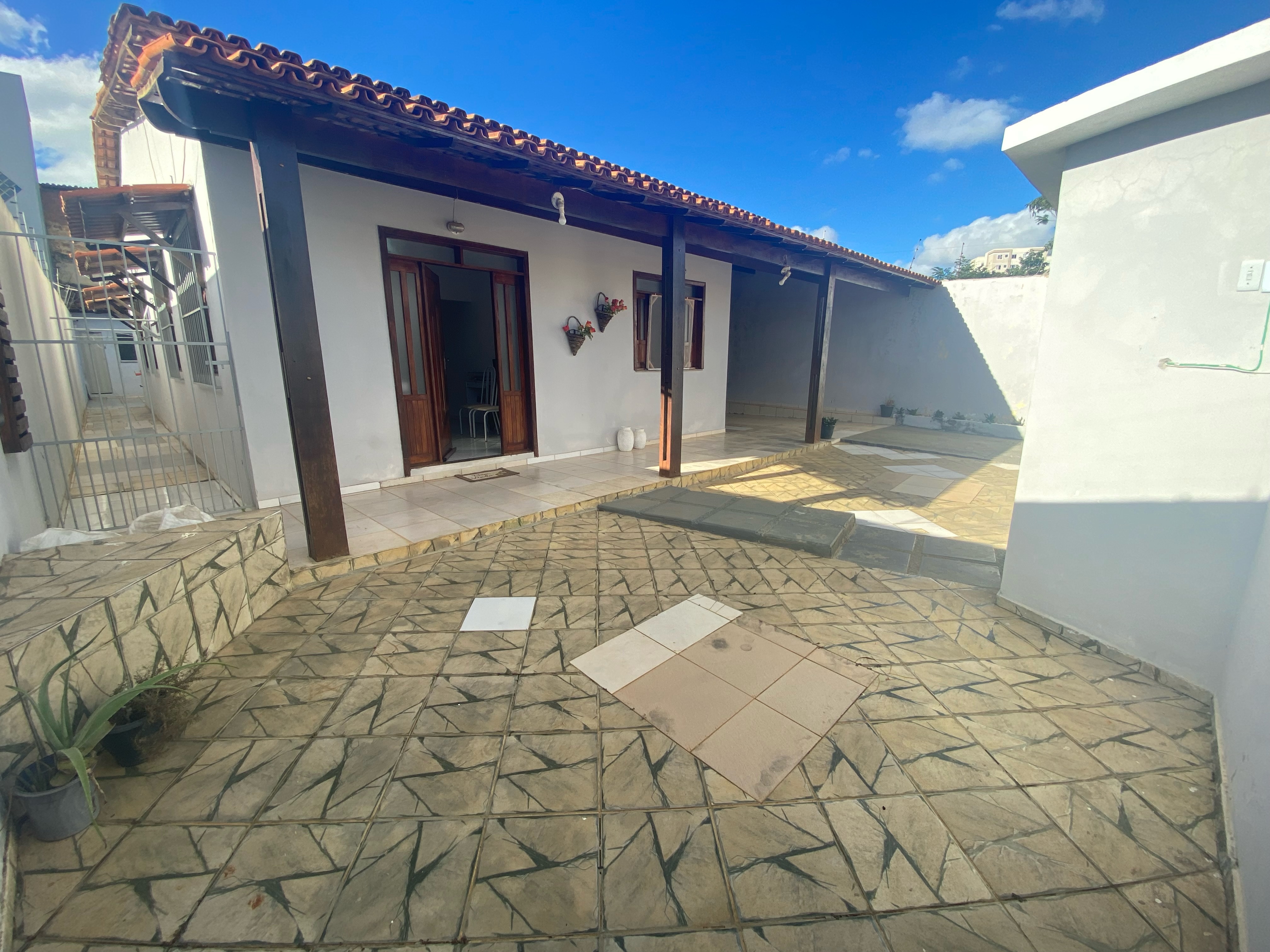Excelente Casa de 3 quartos sendo 2 suítes e garagem para 4 carros à Venda, santa Cecília , Vitória da Conquista, BA - foto 6