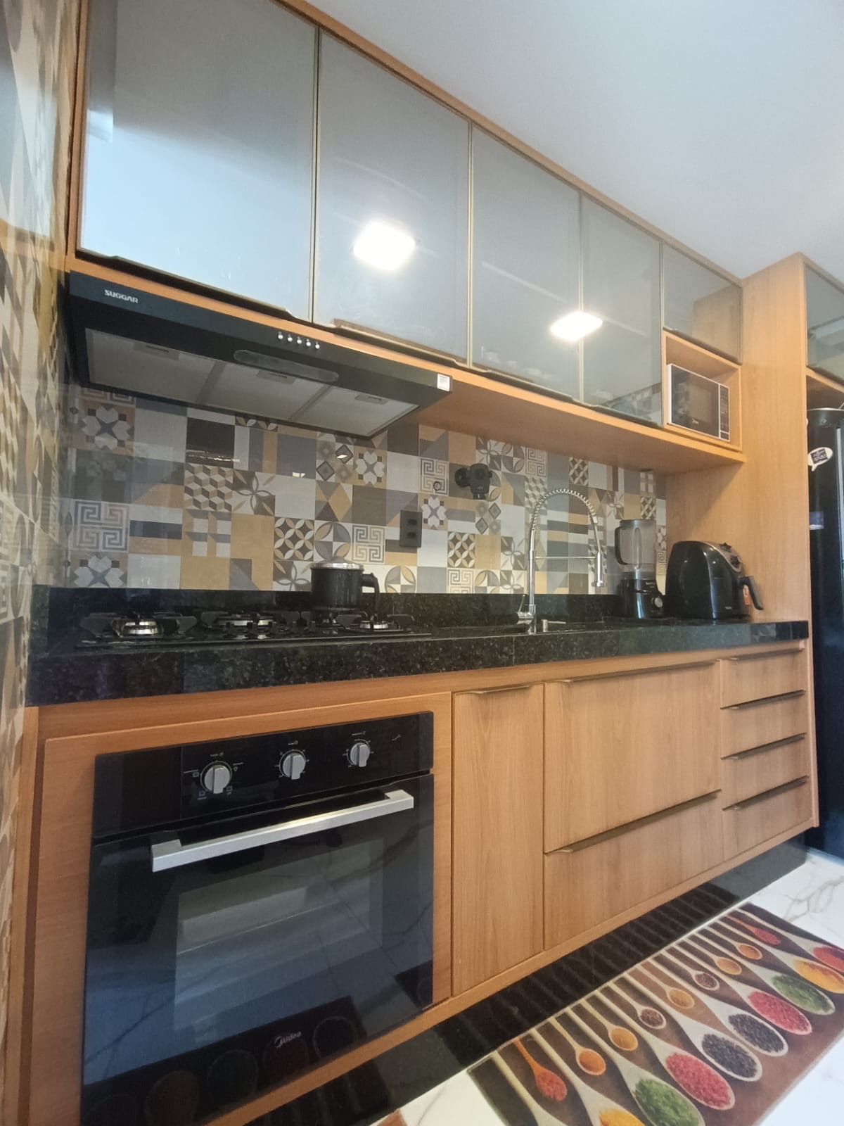 Lindo Apartamento à Venda no 1º Andar com garagem coberta no bairro Candeias, Vitória da Conquista, BA - foto 5