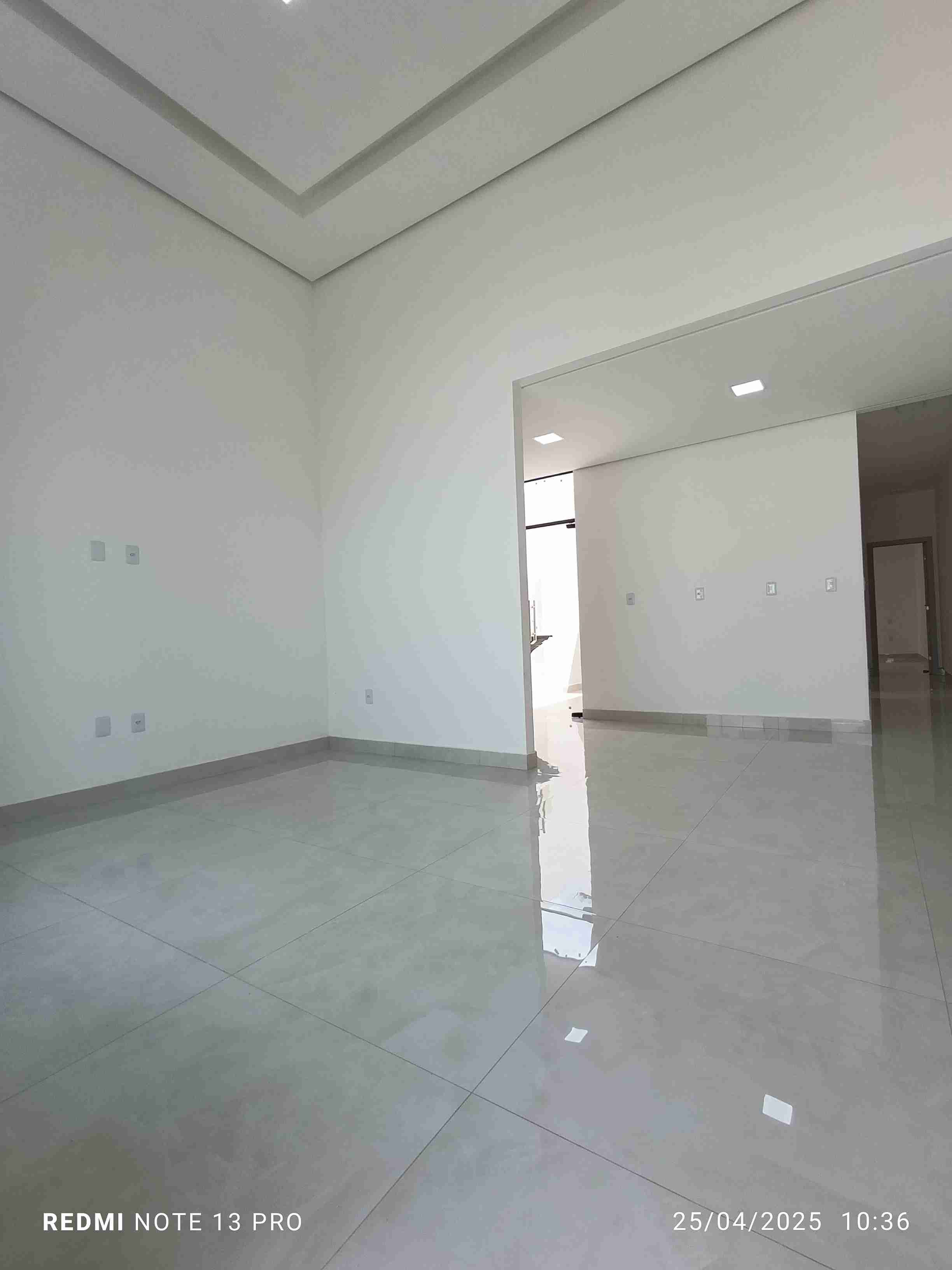 Linda casa nova  de 3 quartos sendo 1 suíte, garagem para 2 carros, acabamento de primeira à Venda, São Pedro, Vitória da Conquista, BA - foto 6
