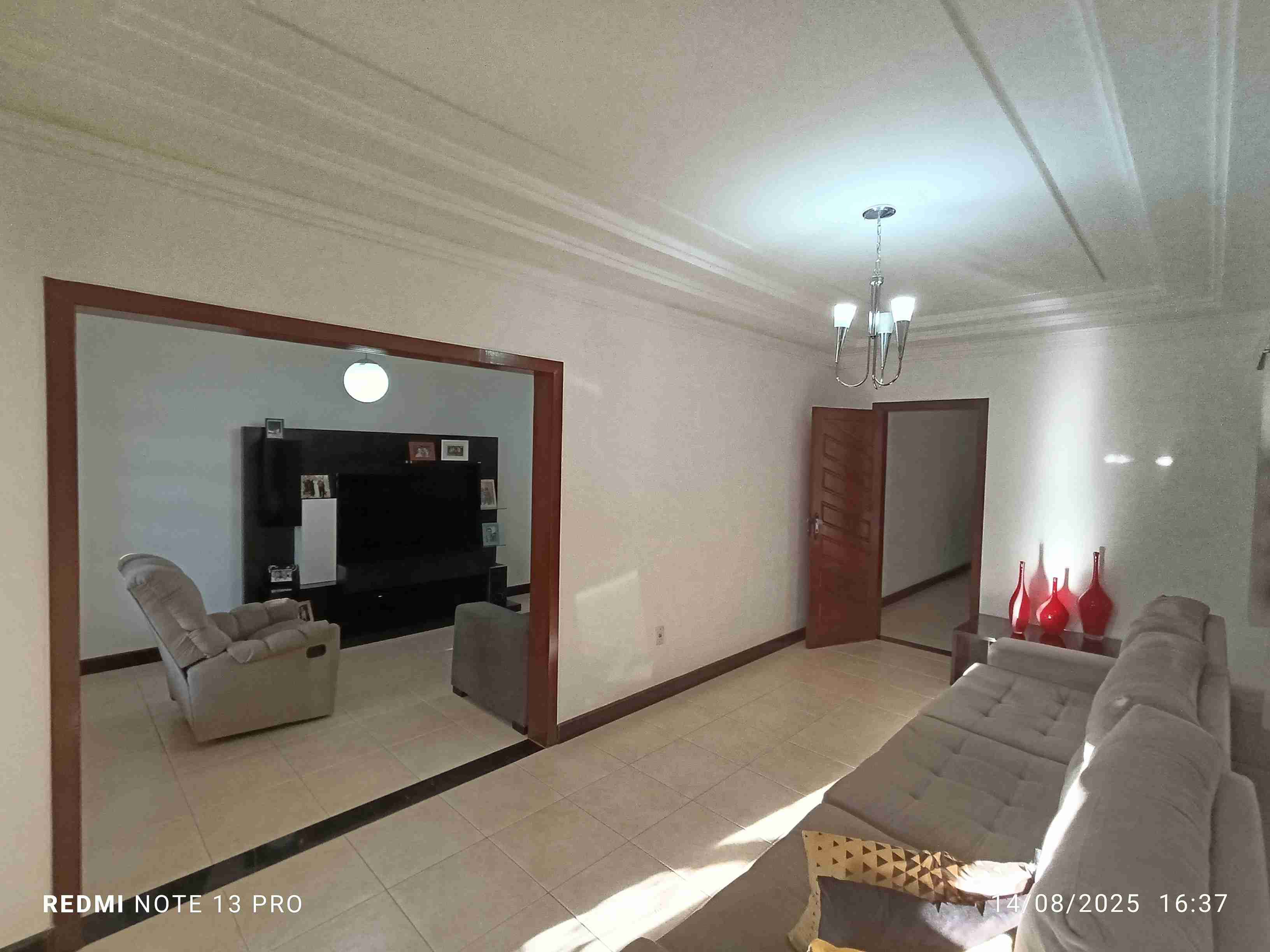 Casa com 4 quartos sendo 2 suítes, 4 salas, bastante espaço externo à venda, Ibirapuera, Vitória da Conquista, BA - foto 6