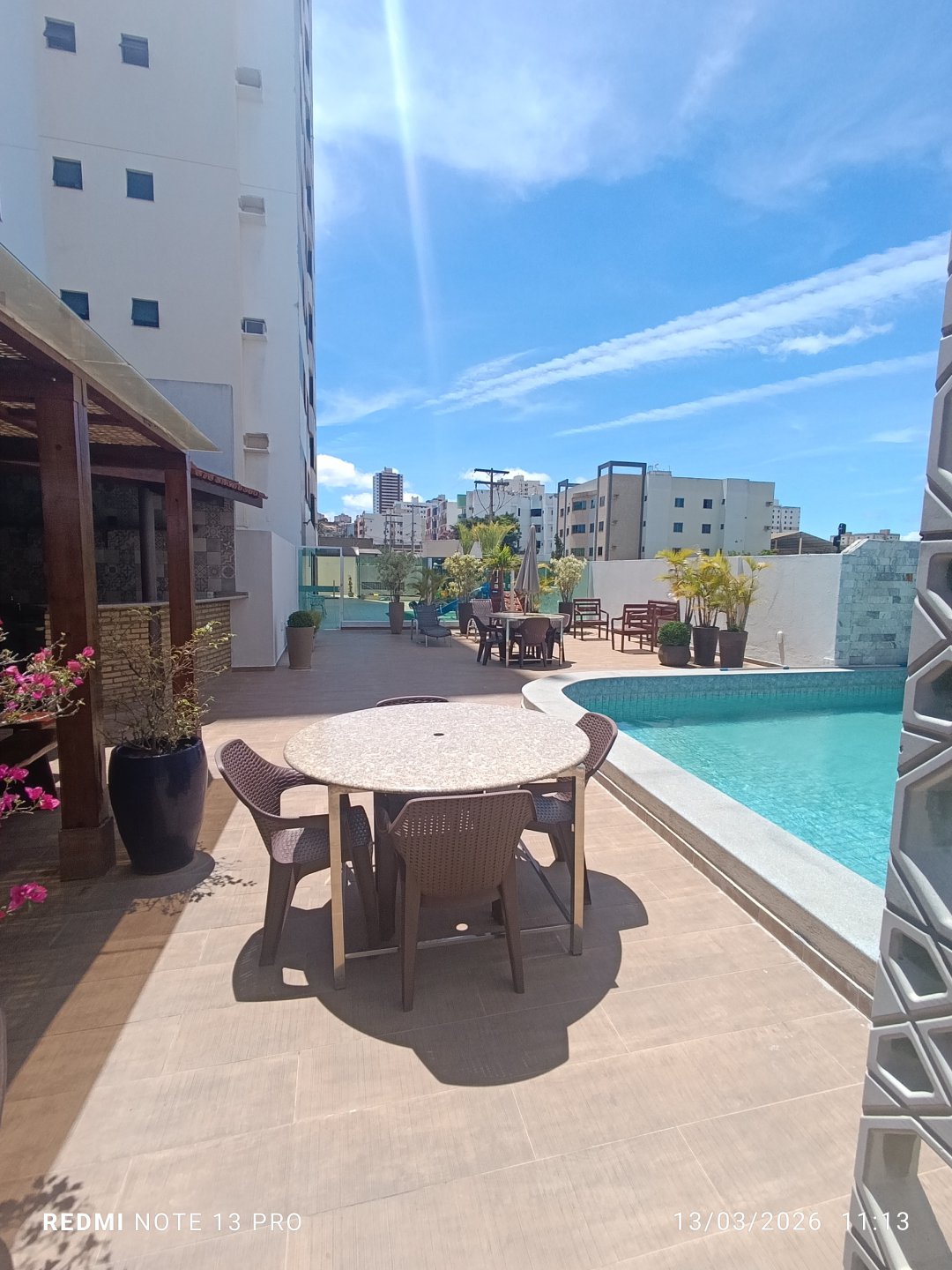 Apartamento com 3 quartos sendo 1 suíte+ dependência + 2 vagas de garagem+ depósito à venda em Candeias, Vitória da Conquista - Área de lazer com - foto 5
