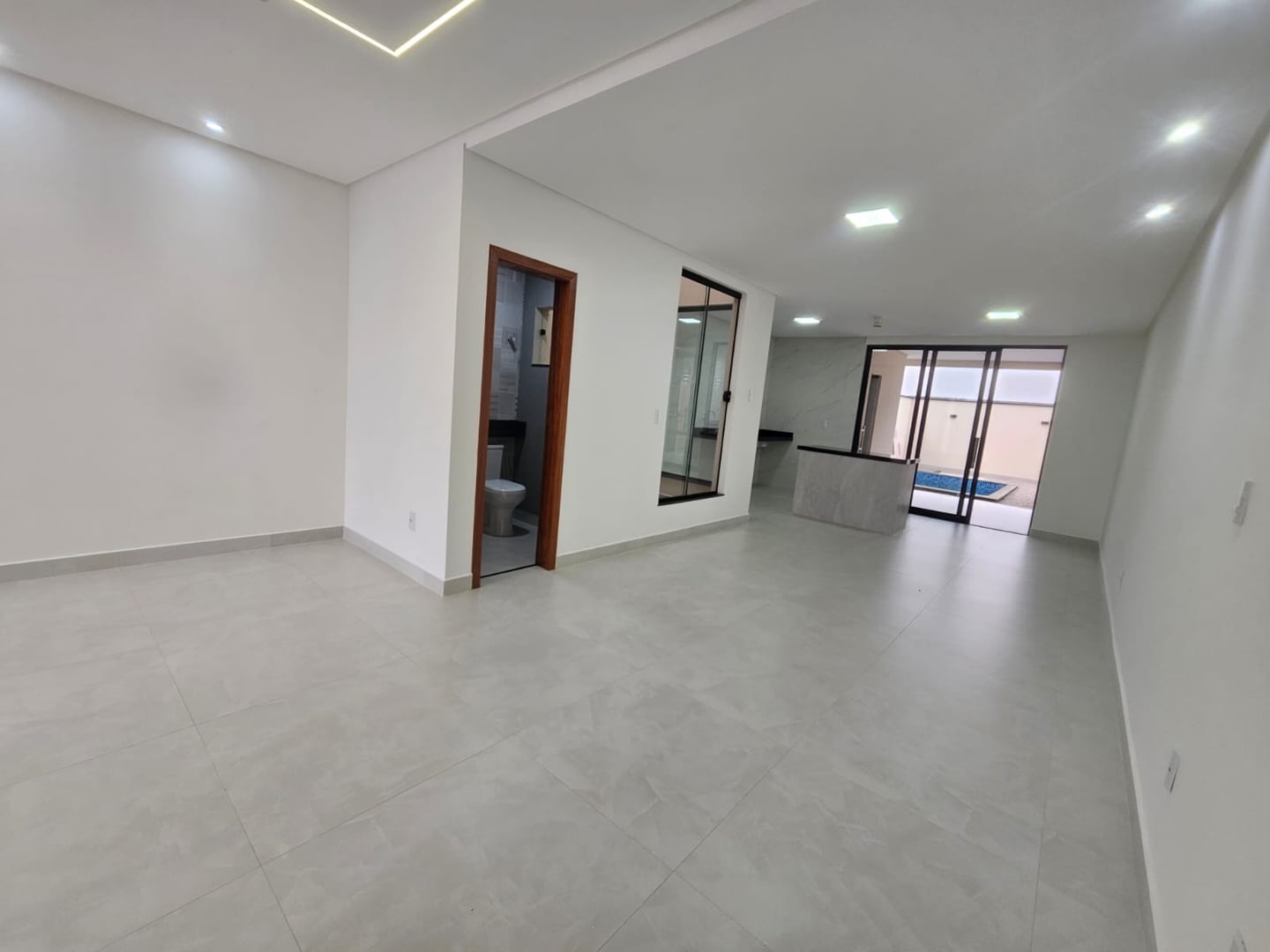 a VENDA um Sobrado de 3 suítes c/ Piscina e área gourmet no B. Boa Vista, Vit. da Conquista - BA - foto 6