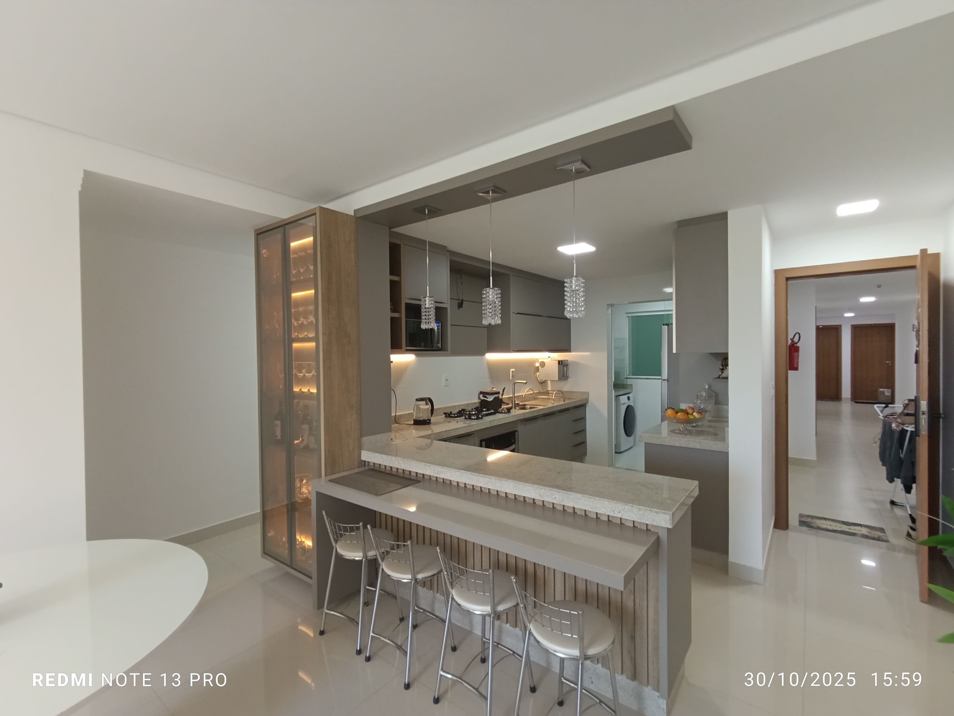 Apartamento novo de 3 quartos sendo 2 suítes, 2 vagas soltas de garagem à Venda, Boa Vista, Vitória da Conquista, BA - foto 7