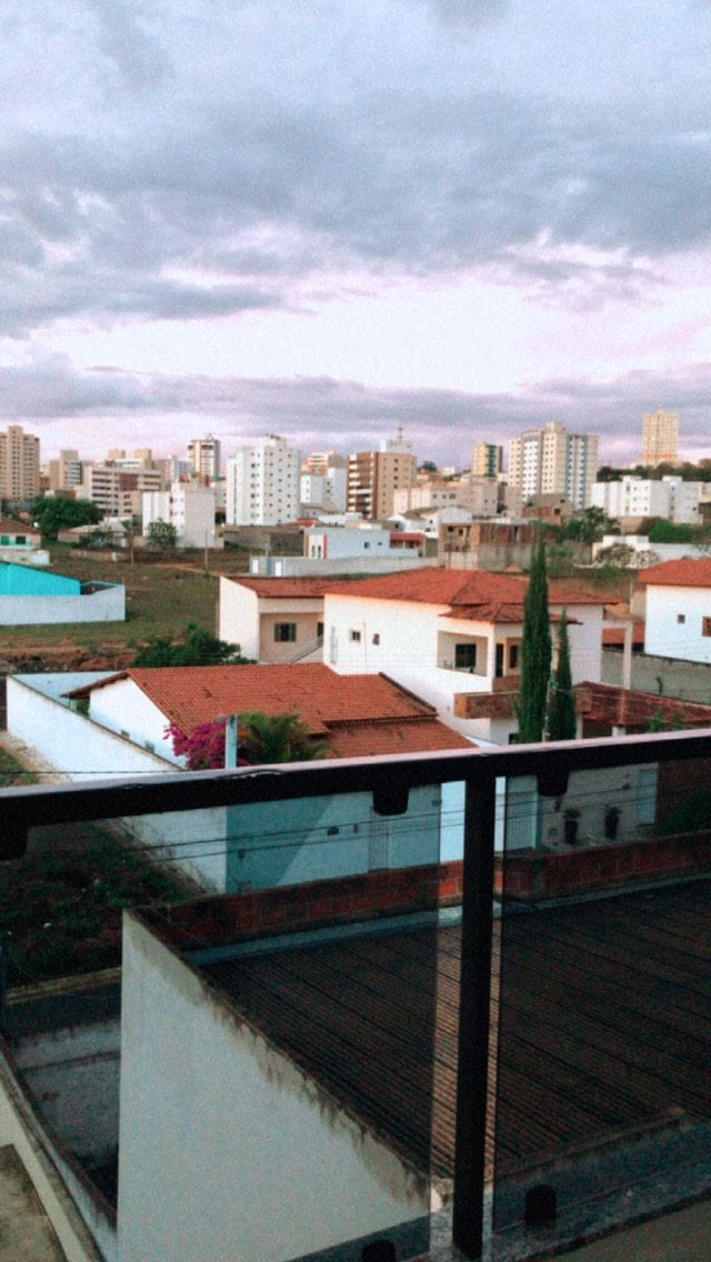 Apartamento mobiliado de 3 quartos sendo 1 suíte para venda, no 3º andar, com  sacada no Candeias  Vitória da Conquista, BA - foto 7