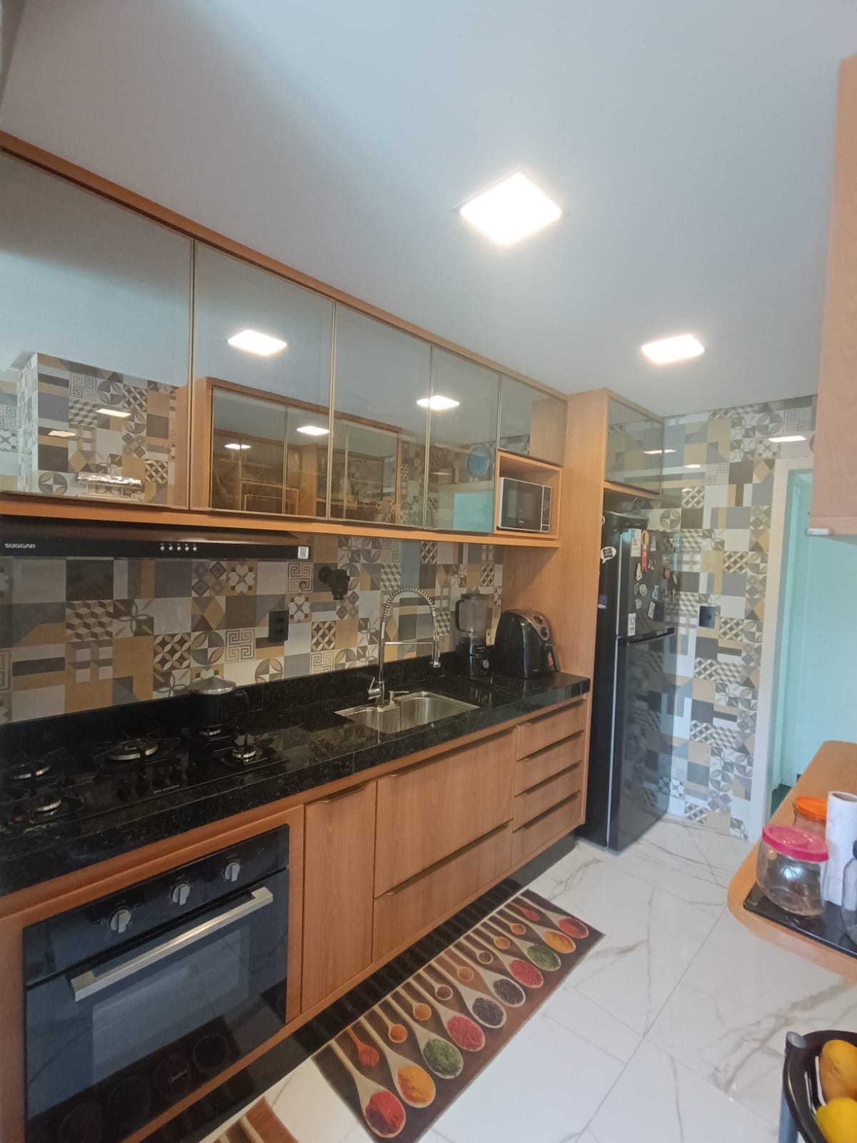 Lindo Apartamento à Venda no 1º Andar com garagem coberta no bairro Candeias, Vitória da Conquista, BA - foto 6