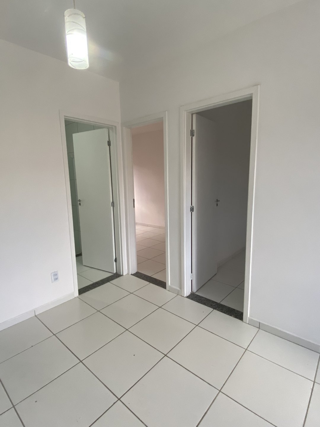 Apartamento para locação, no 1º andar, com 2/4 sendo 1 suite, Bairro Primavera, em Vitória da Conquista - Bahia - foto 6