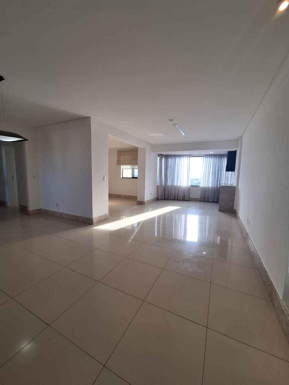 Apartamento andar alto com 135 m² na Olivia Flores, 3 suítes à venda, ao lado do G Barbosa, Candeias, Vitória da Conquista, BA - foto 7