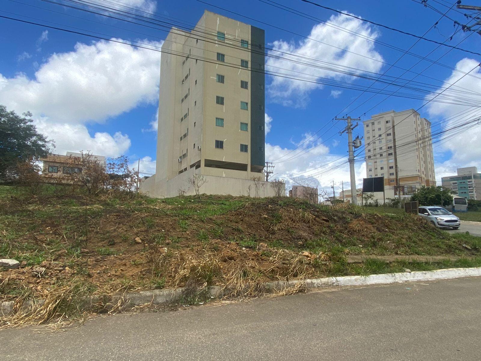 Terreno de Esquina no Bairro Candeias, Av. Luiz Eduardo, próximo a Fainor, Vitória da Conquista - Ba - foto 6