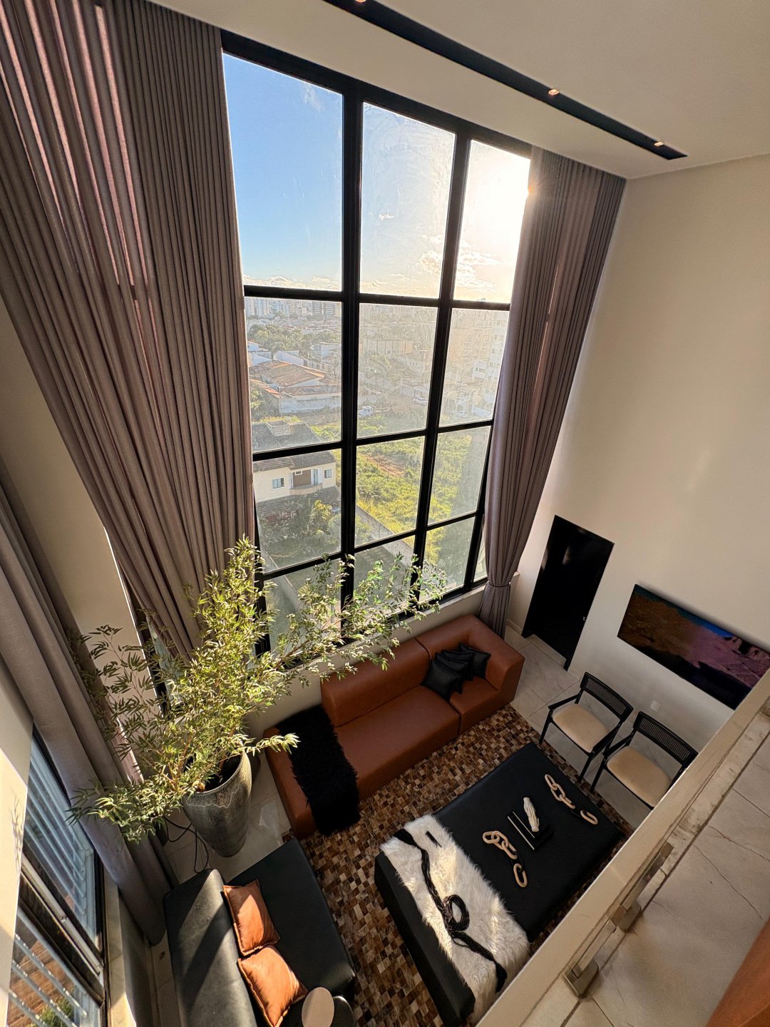 Cobertura duplex mobiliada com 4 quartos sendo 3 suites, terraço comm área gourmet e piscina a venda no bairro Candeias em Vitoria da Conquista - - foto 6