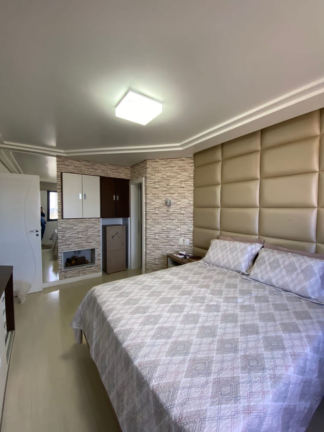 Excelente Apartamento  de 4 quartos sendo 3 suítes + dependência à venda, Candeias, Vitória da Conquista, BA - foto 7
