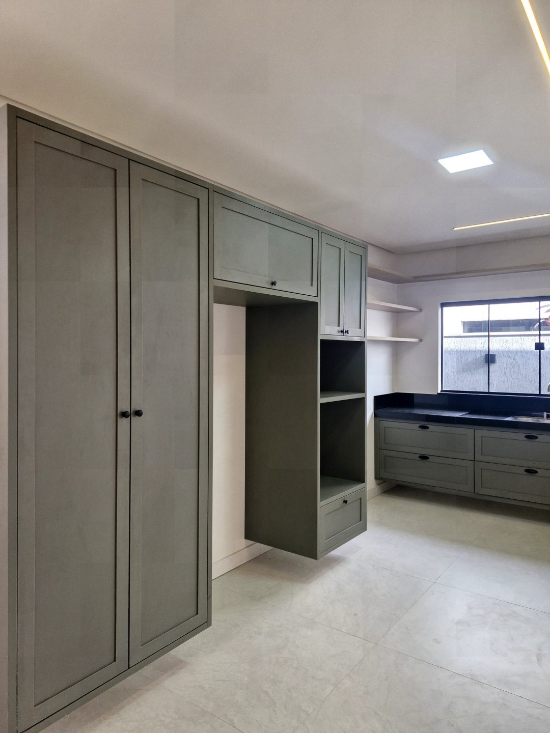 Casa Nova no Alphaville 1 com Planejados, terreno de 388 m²,  Bairro Universidade, Vitória da Conquista BA. - foto 6