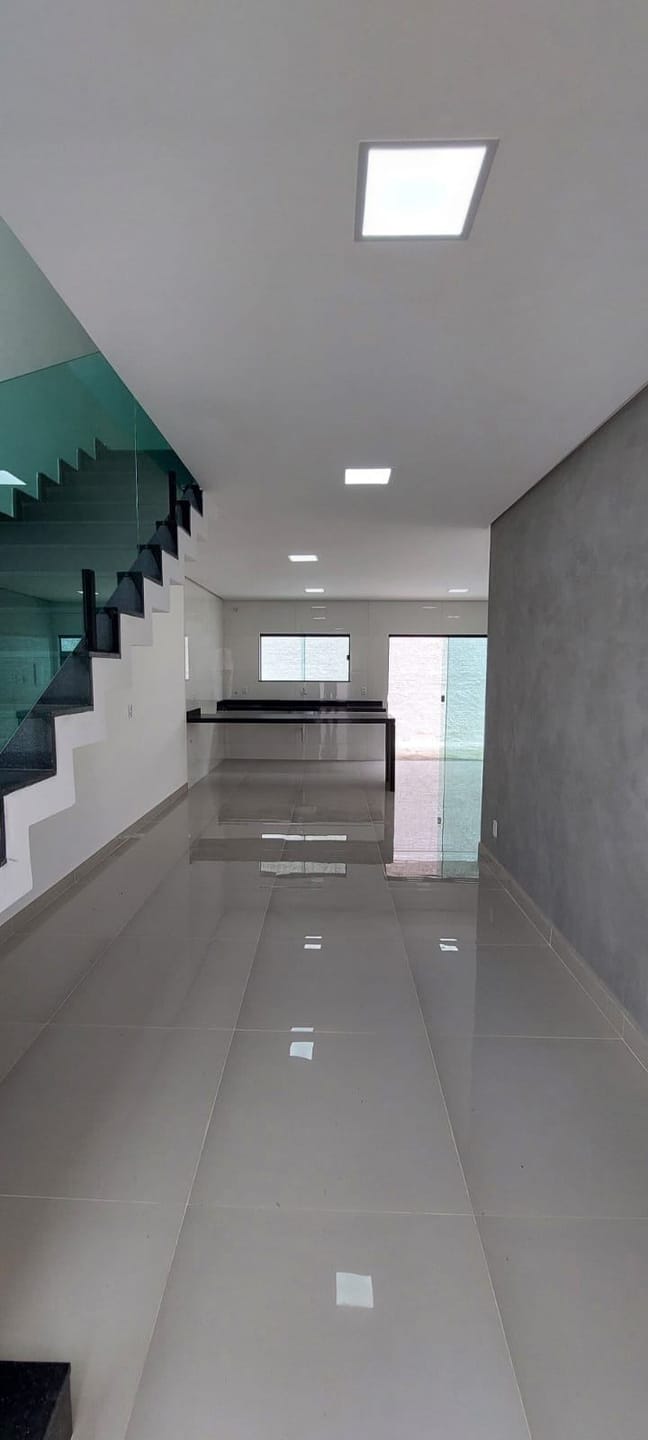 Casa duplex solta de 3 quartos sendo 1 suíte com closet e varanda, garagem coberta à venda, Boa Vista, Vitória da Conquista, BA - foto 7