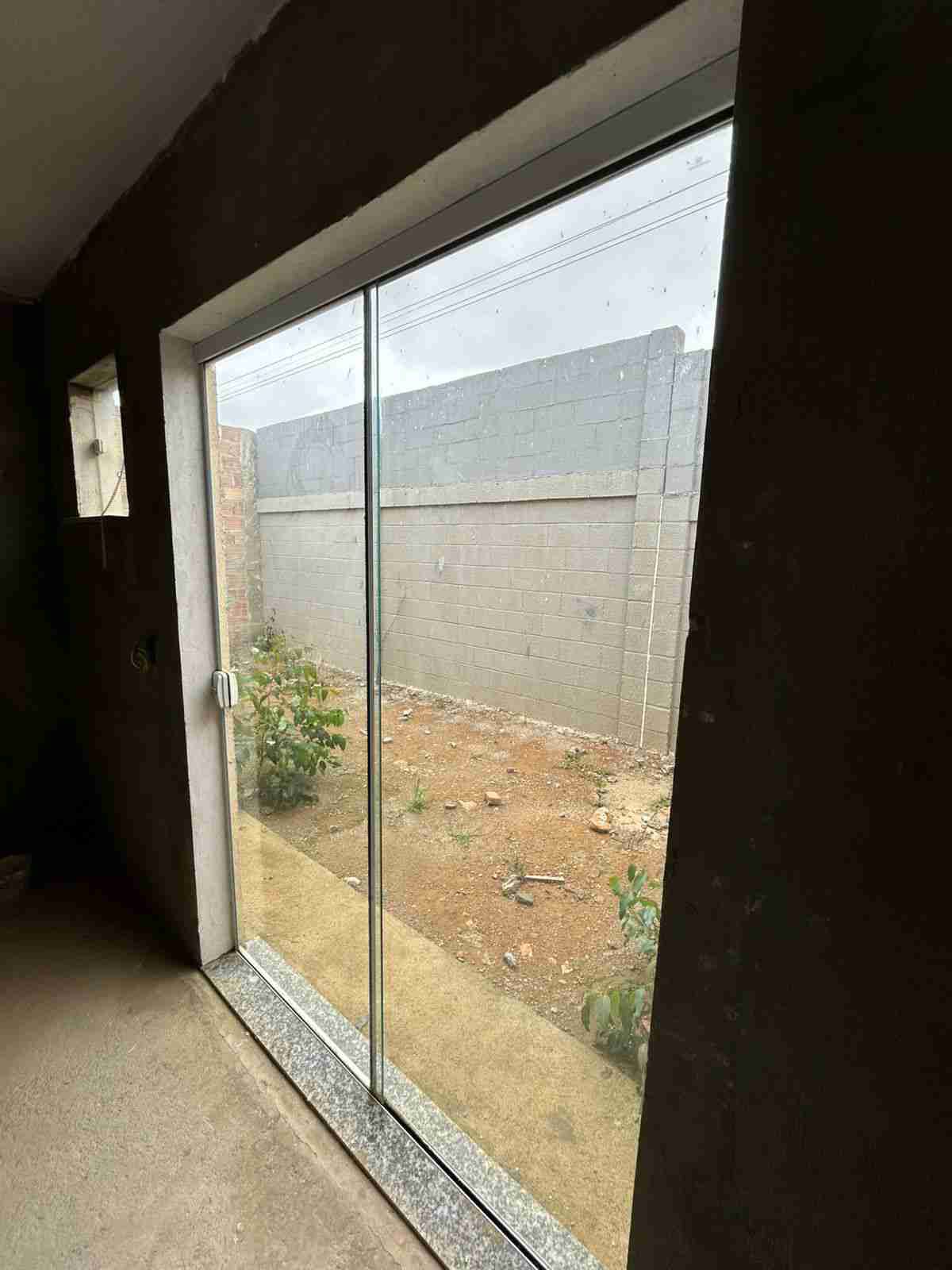 Casa de 3 quartos sendo 1 suíte nova em ótima localização dentro do Condomínio Conde III (financiável), frente ao Alphaville em Vitória da Conqui - foto 7
