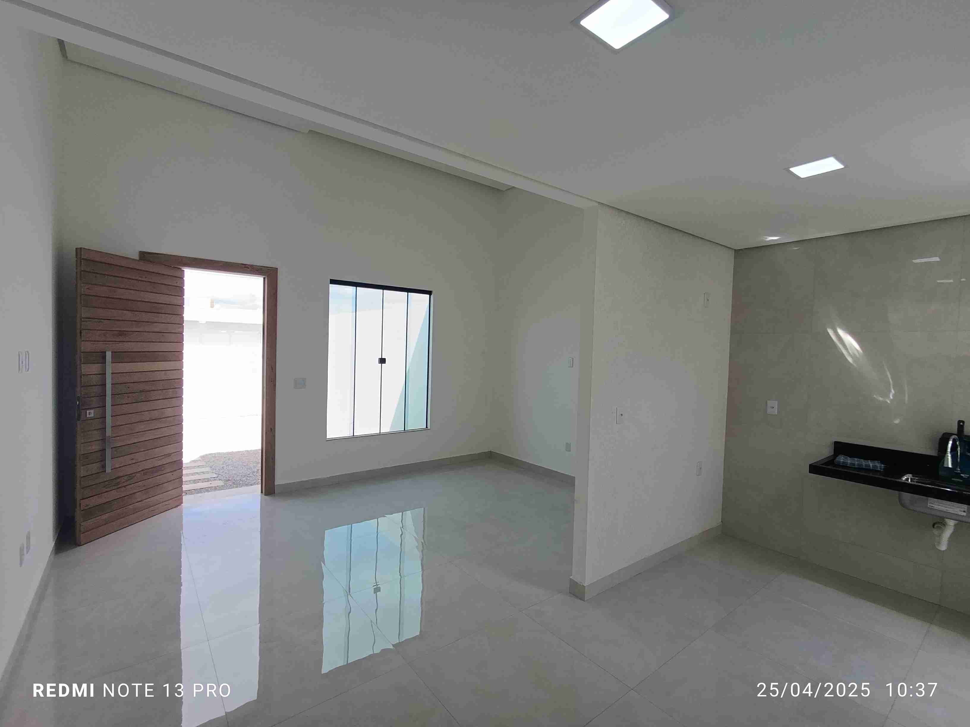 Linda casa nova  de 3 quartos sendo 1 suíte, garagem para 2 carros, acabamento de primeira à Venda, São Pedro, Vitória da Conquista, BA - foto 8