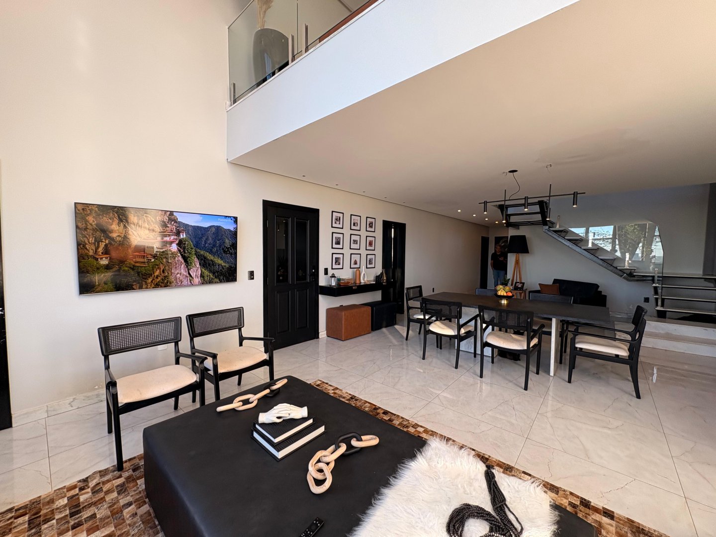 Cobertura duplex mobiliada com 4 quartos sendo 3 suites, terraço comm área gourmet e piscina a venda no bairro Candeias em Vitoria da Conquista - - foto 7