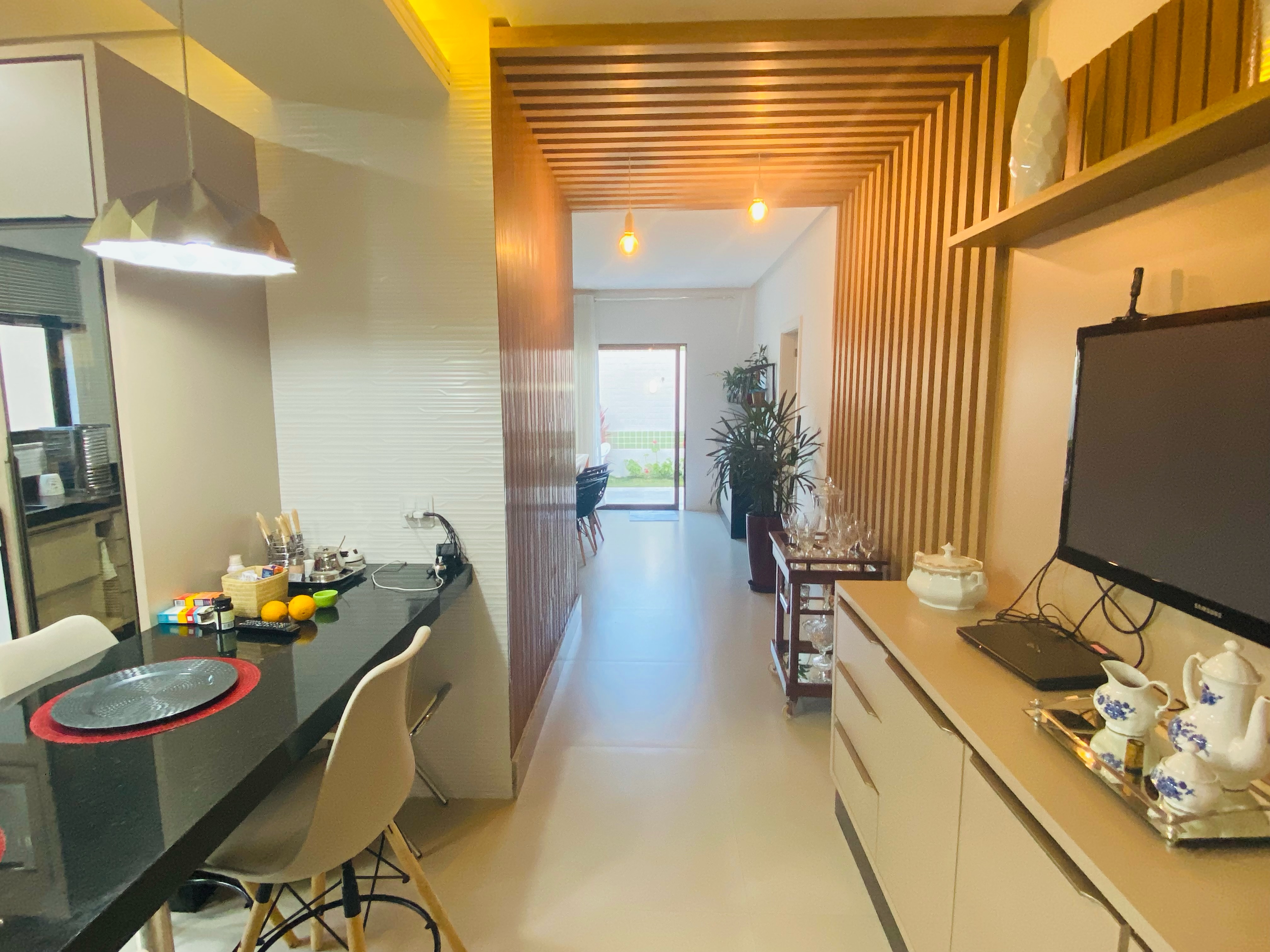 Linda Casa de 4 quartos sendo 3 suítes mais dependência completa e 4 vagas de garagem no Alphaville 1, Vitória da Conquista, BA - foto 8