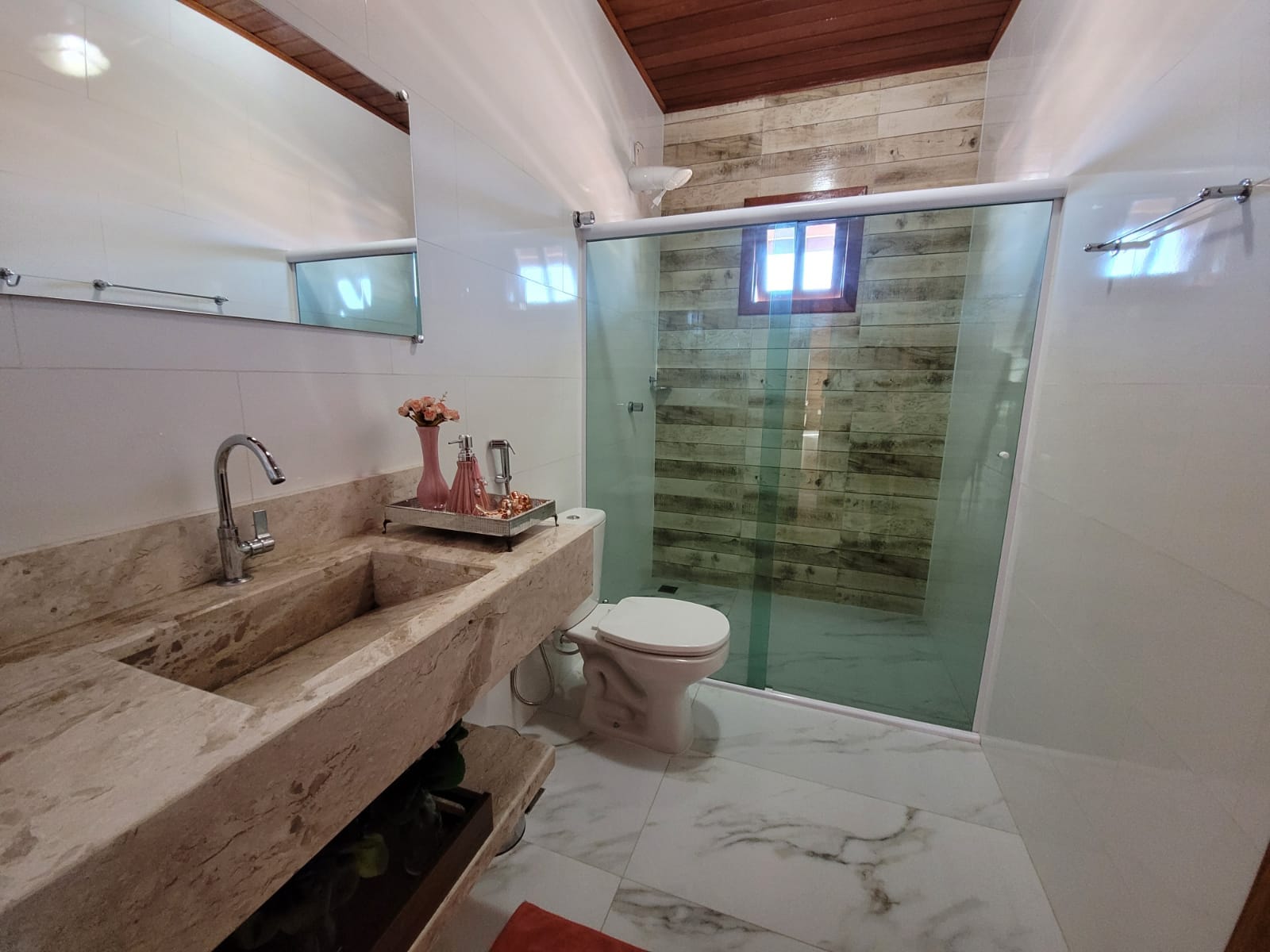 Oportunidade! Casa de 3 quartos sendo 2 suítes  sendo a master com closet, casa com 250m2 de área construída e terreno de 620 m²  no Haras Reside - foto 7