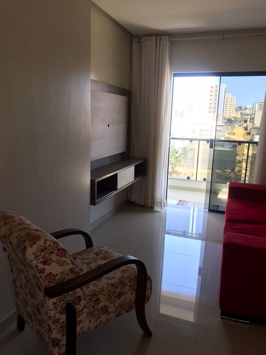 Apartamento mobiliado de 3 quartos sendo 1 suíte para venda, no 3º andar, com  sacada no Candeias  Vitória da Conquista, BA - foto 8