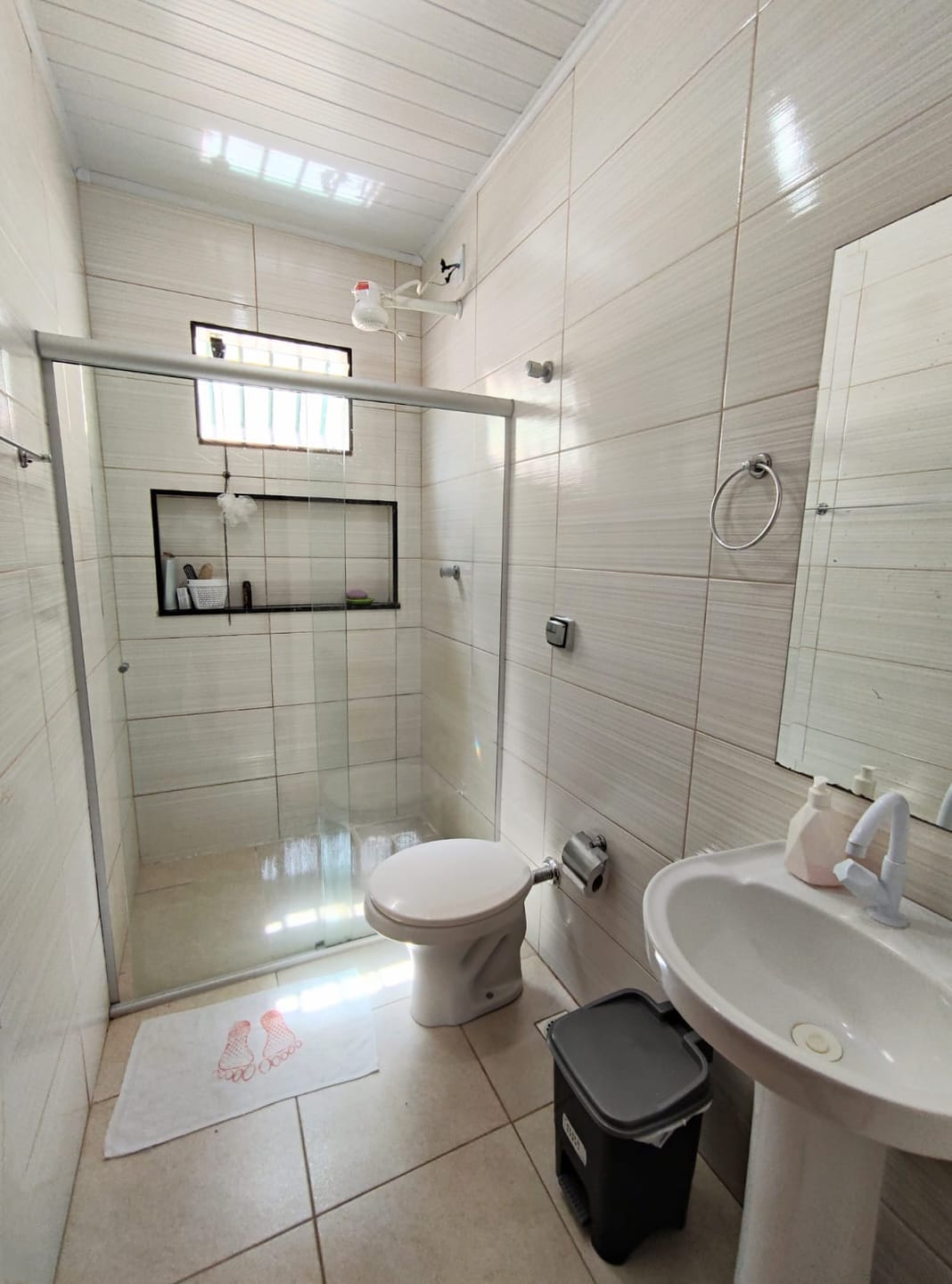 Casa solta de 3 quartos sendo 1  suíte em terreno de 193 m² no Alto Maron, Vitória da Conquista, BA - foto 8