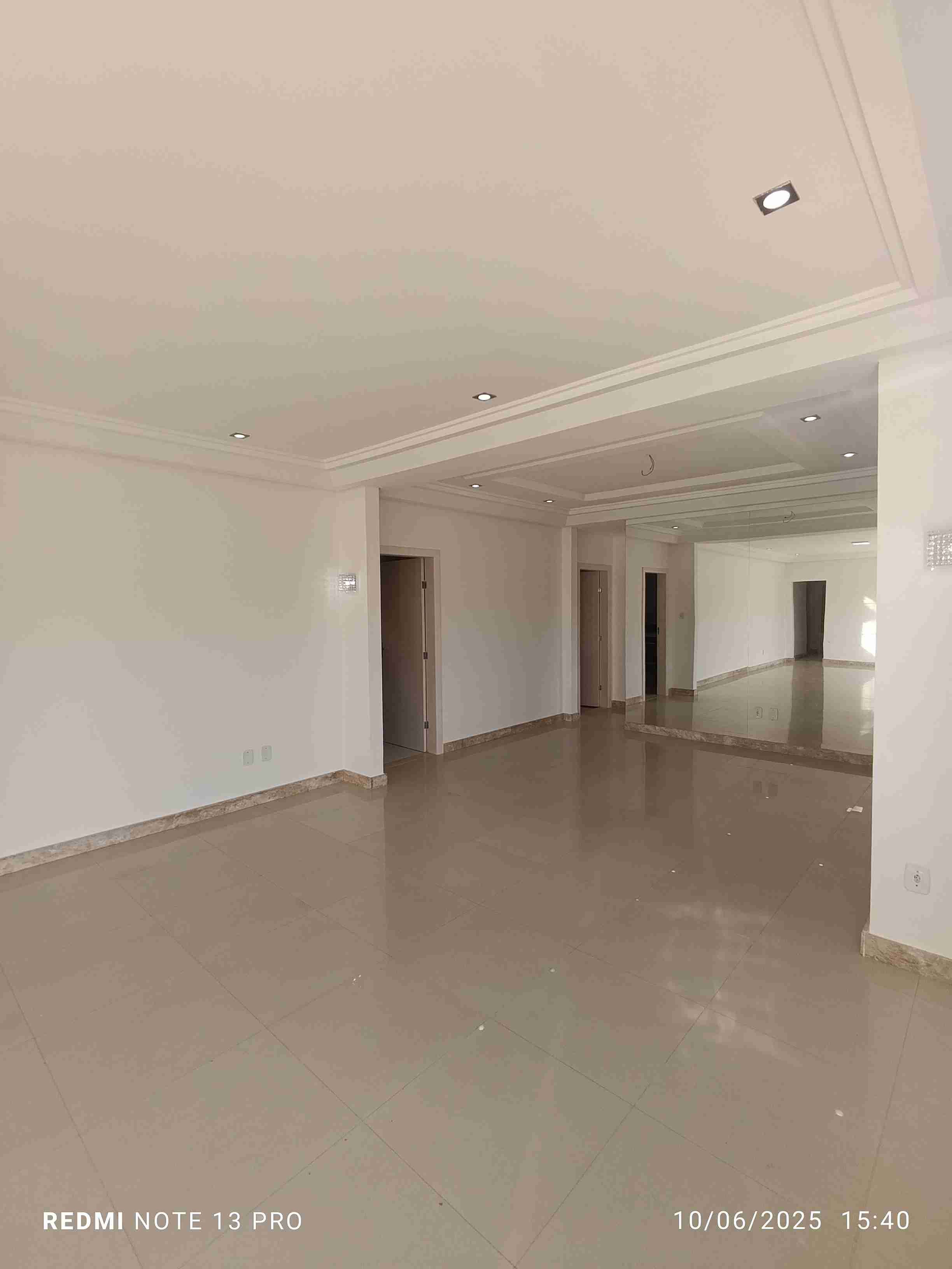 Casa com 5 quartos sendo 4 suítes + dependência completa + escritório para venda, Boa Vista, Vitória da Conquista, BA - foto 8