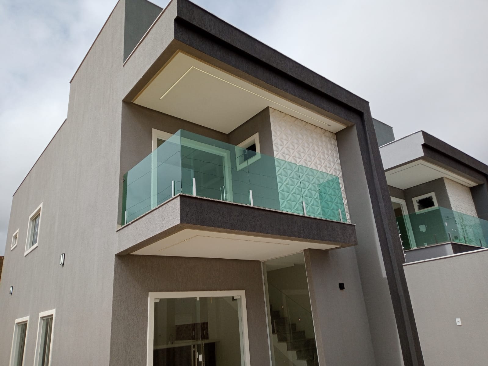 Casa duplex  3 suítes  sendo 1 com closet e outra com varanda + vaga de garagem para 4 carros com 143 m²  no Alto da Boa Vista, Vitória da Conqui - foto 8