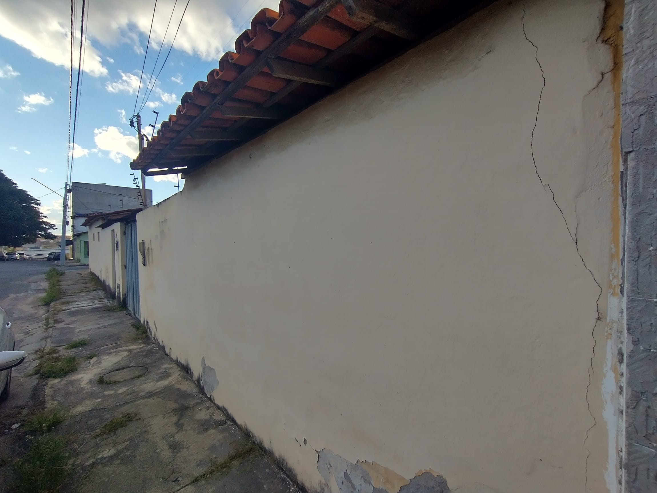Casa de esquina com terreno de 110 m² à venda, Bairro Bela Vista perto da Av. Juracy Magalhaes, Vitória da Conquista, BA - foto 8