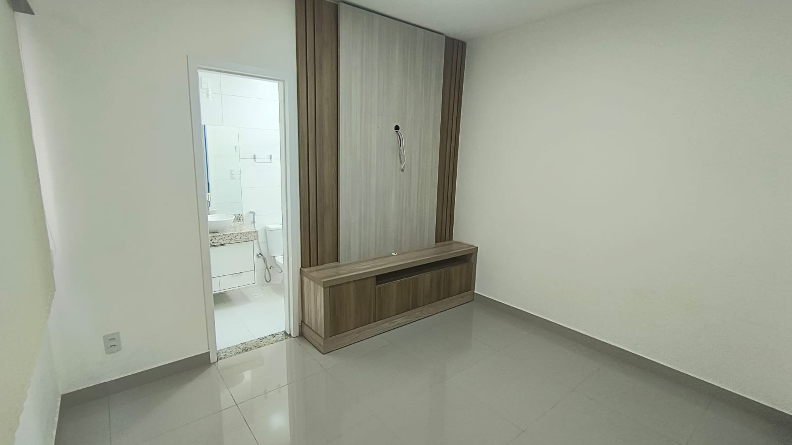 Casa com 3 suítes no Condomínio Duque Residence - Bairro Boa Vista em Vitória da Conquista-Ba - foto 6