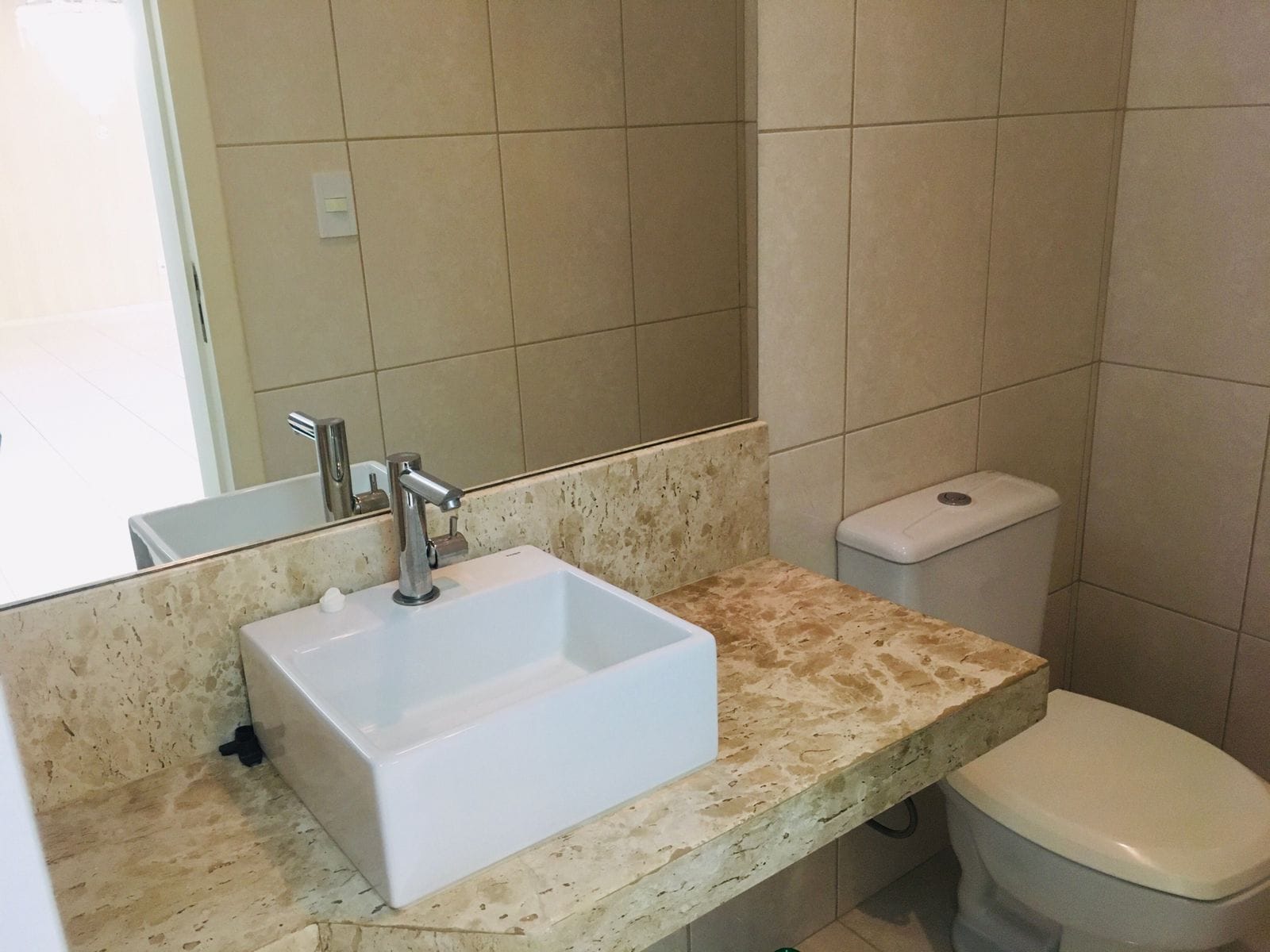 Apto de 3 quartos com suite e 2 semi suítes, dependência completa, 3 VAGAS COBERTAS , lazer completo com piscina aquecida, Candeias - Vitória da - foto 8