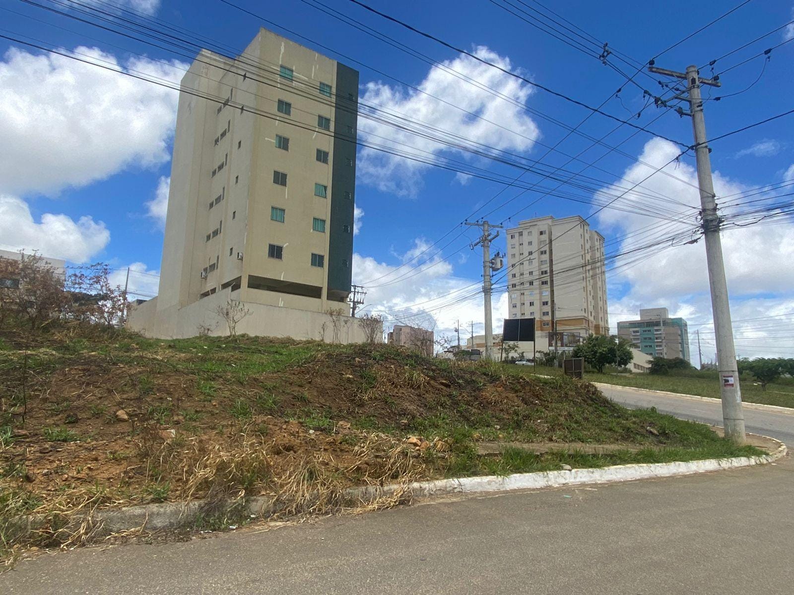 Terreno de Esquina no Bairro Candeias, Av. Luiz Eduardo, próximo a Fainor, Vitória da Conquista - Ba - foto 7