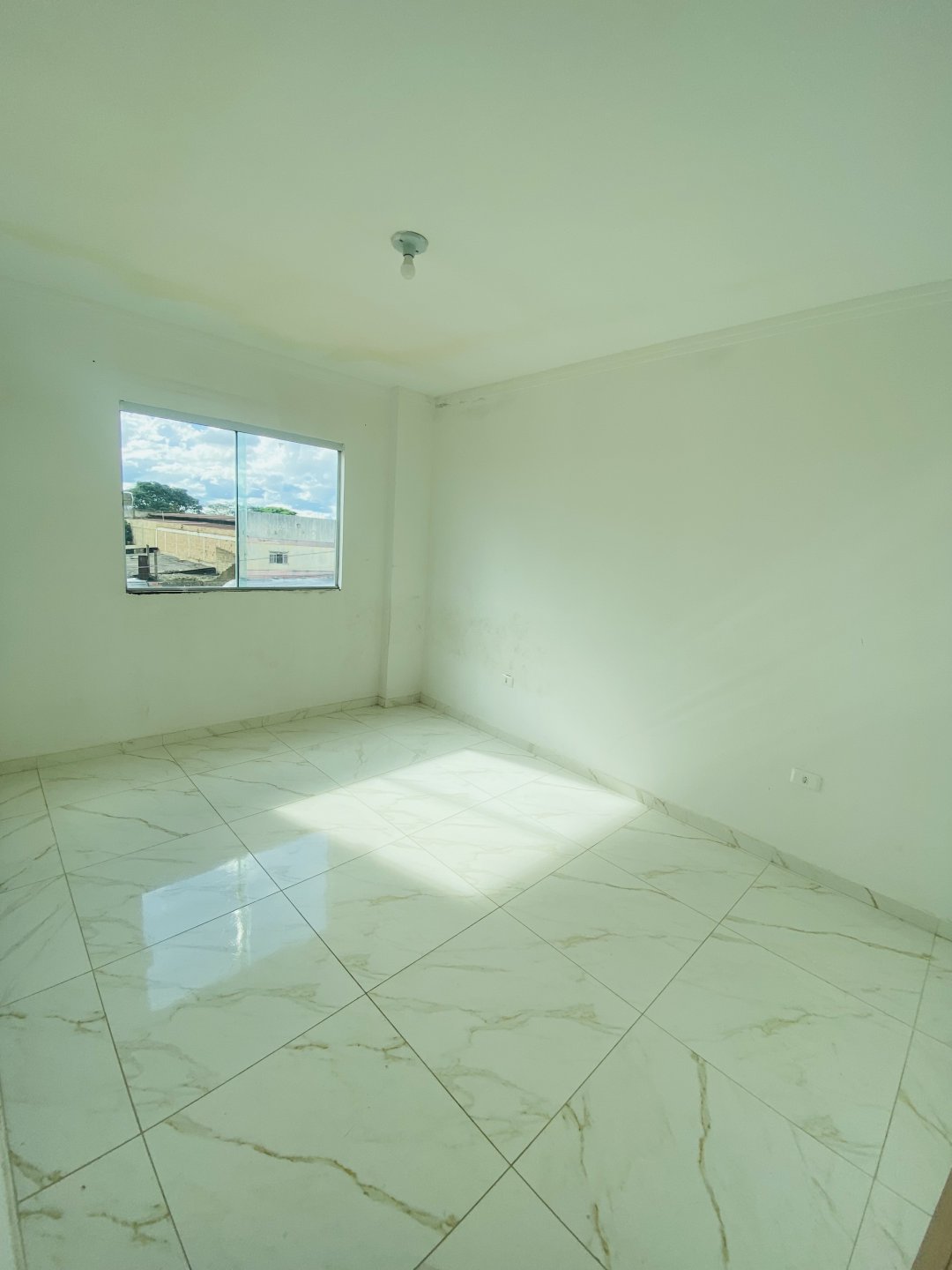 Vendo ótimo apartamento de 2 quartos com suíte, pronto para morar, apto no 2º andar - foto 7