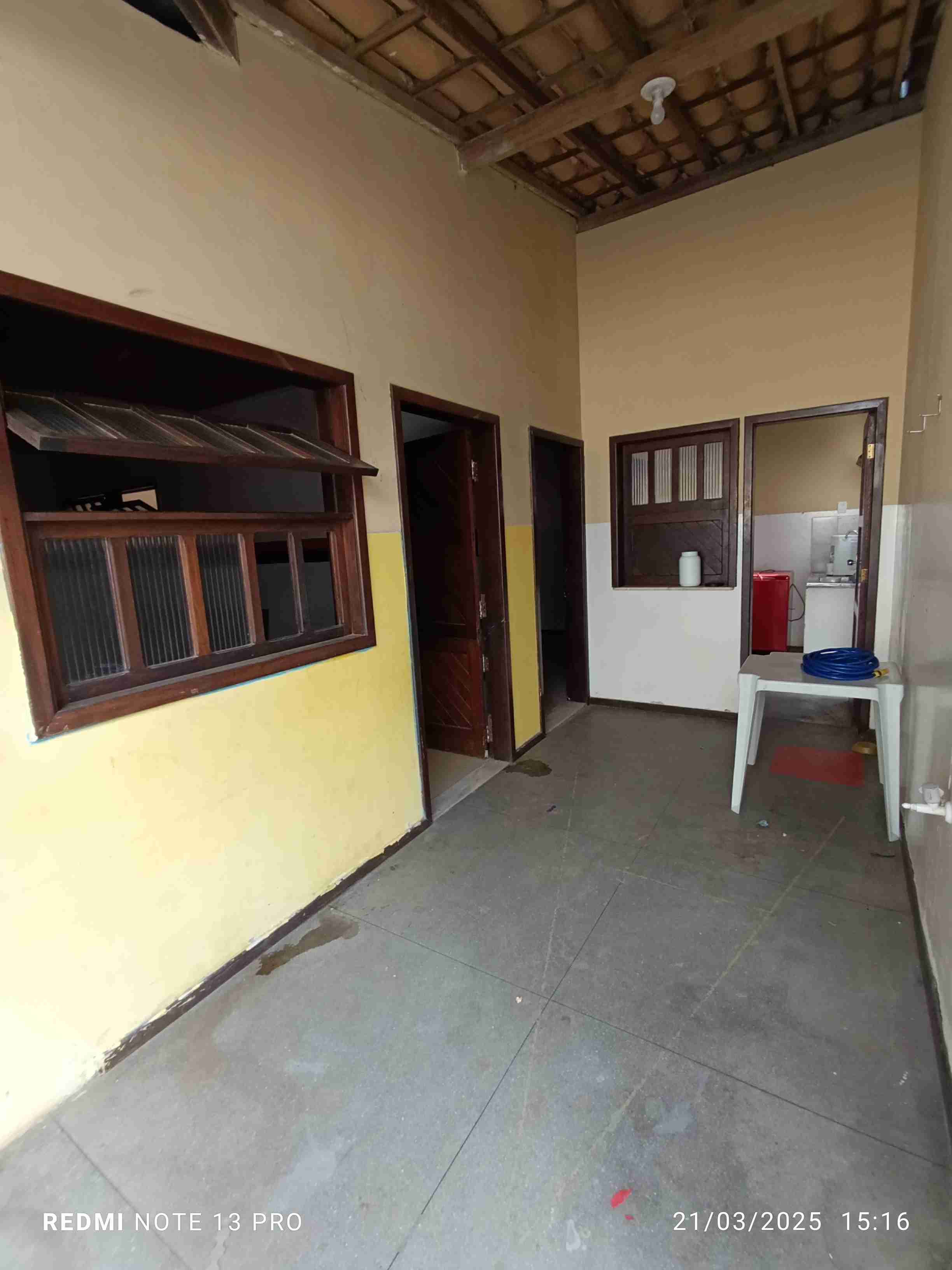 Conjunto comercial para locação com 6 salas, 3 banheiros, pátio grande no Alto Maron, Vitória da Conquista, BA - foto 8