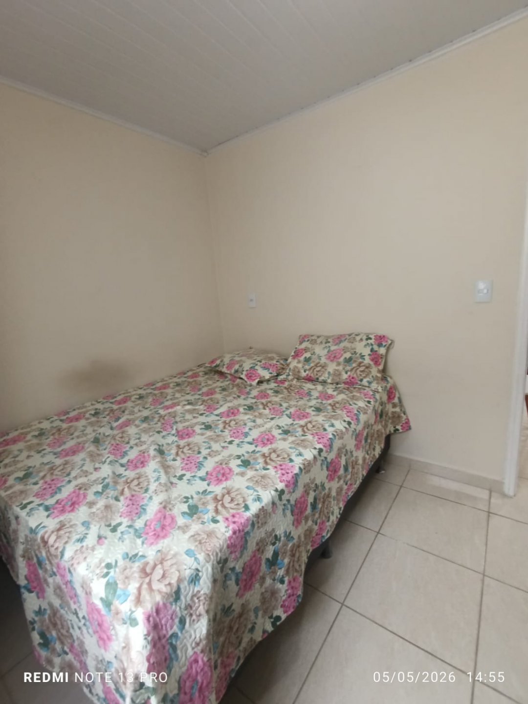 Casa com Sala, 2 quartos, copa, banheiro social, cozinha, área de serviços + edícula com quarto e banheiro, quintal e garagem no Sumaré/Centro, V - foto 7