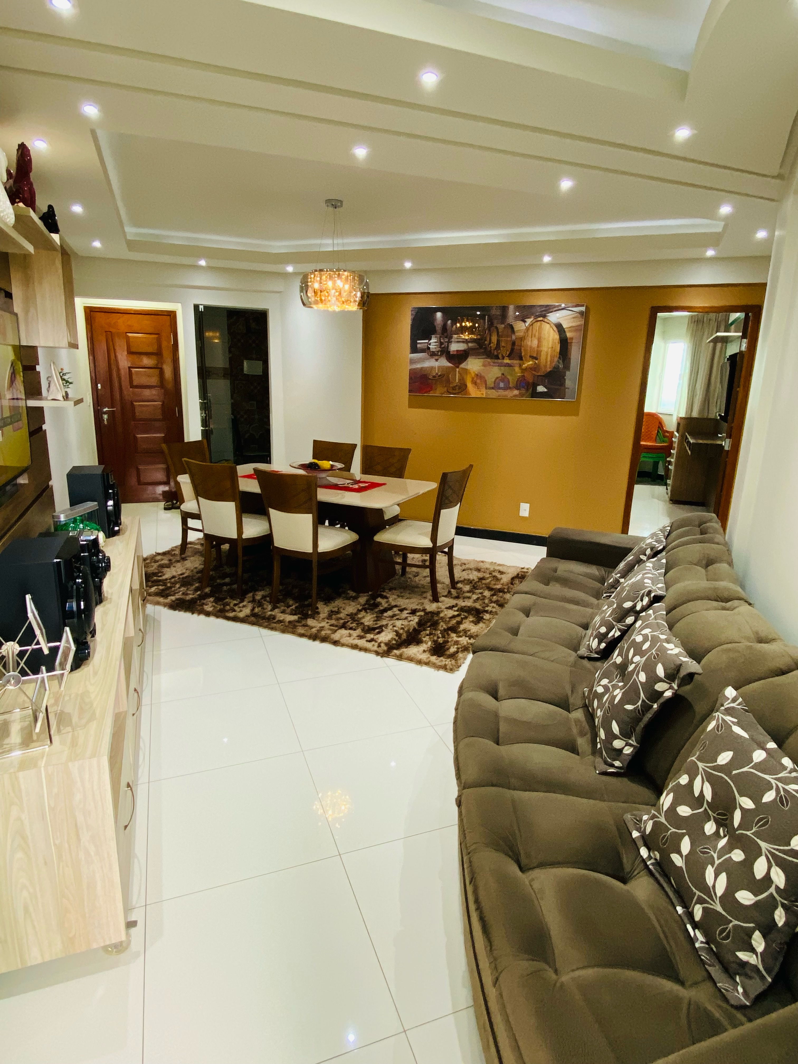 Vendo excelente apartamento de 3 quartos sendo 1 suíte, todo mobiliado, 103M² + 2 Elevadores no Candeias, Vitória da Conquista, BA - foto 9