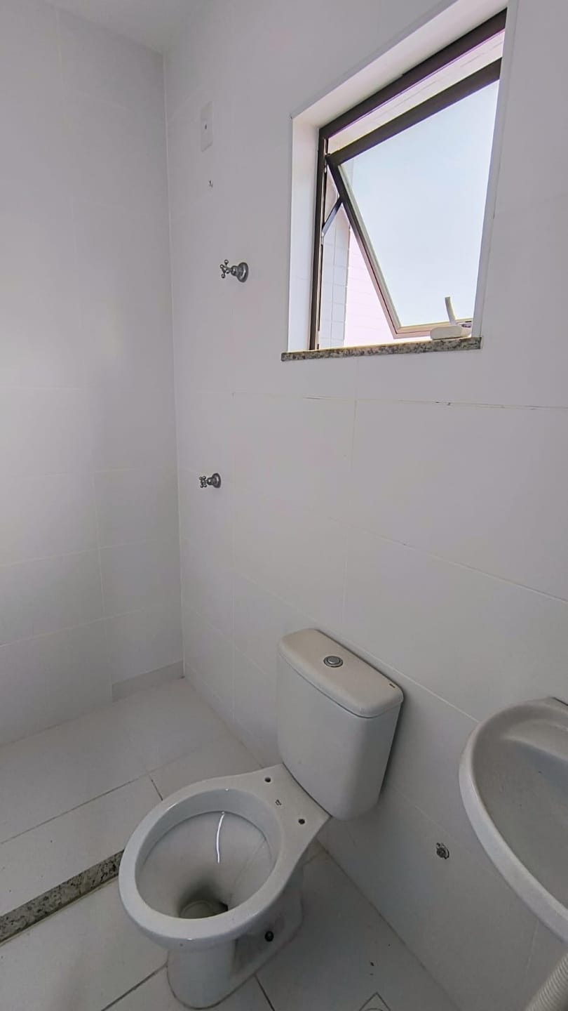 Apartamento de 3 quartos sendo 1 suíte com planejados na cozinha e em excelente localização no Candeias. - foto 9