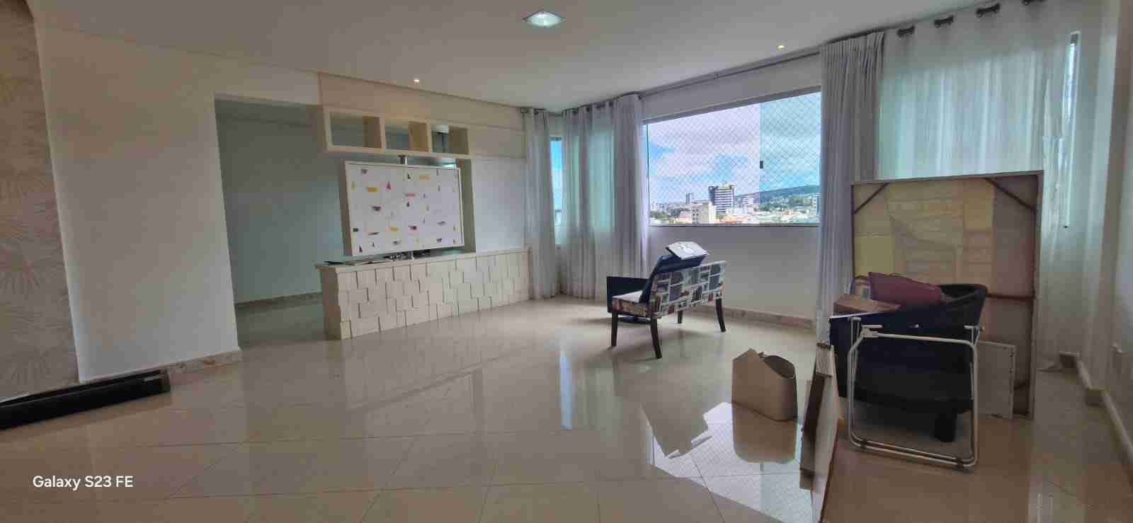 Apartamento 3 suítes à Venda com 160 m², suítes com planejados + dependência completa, Bairro Candeias, Vitória da Conquista, BA. - foto 8