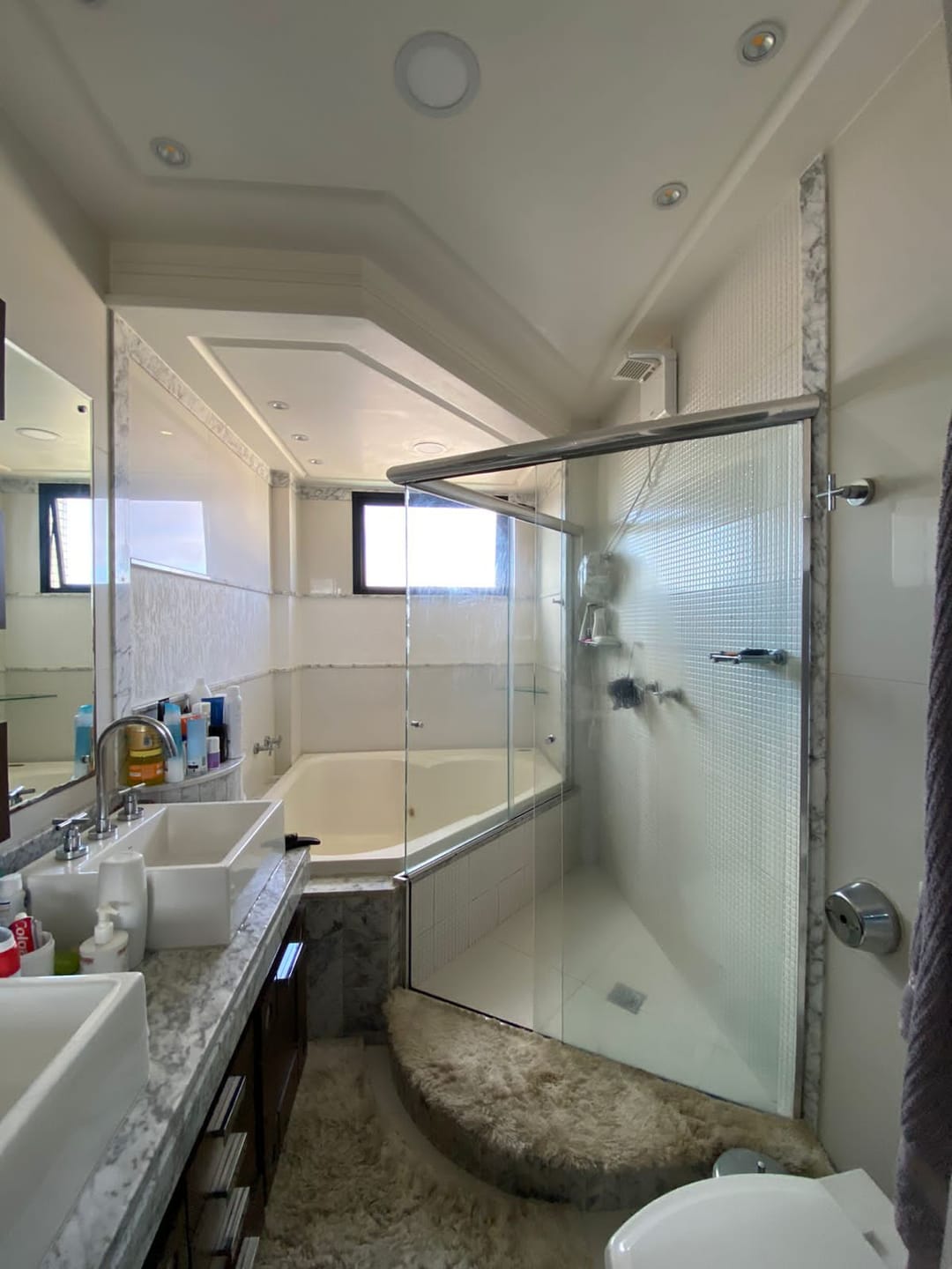 Excelente Apartamento  de 4 quartos sendo 3 suítes + dependência à venda, Candeias, Vitória da Conquista, BA - foto 9