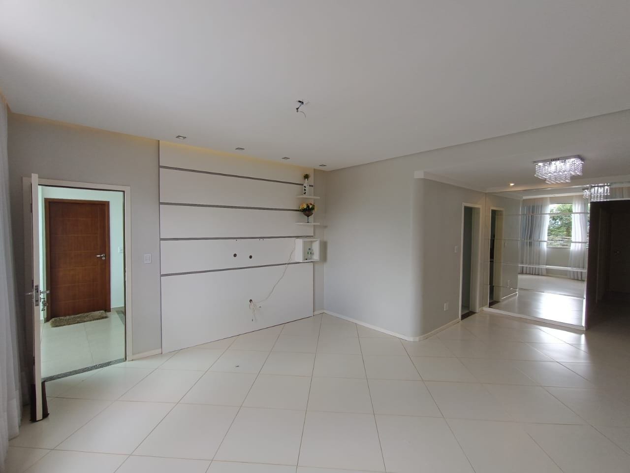 Excelente apartamento de 2 quartos sendo 1 suíte de 1ª andar com planejados na cozinha e quartos para venda ou locação, Candeias, Vitória da Conq - foto 8