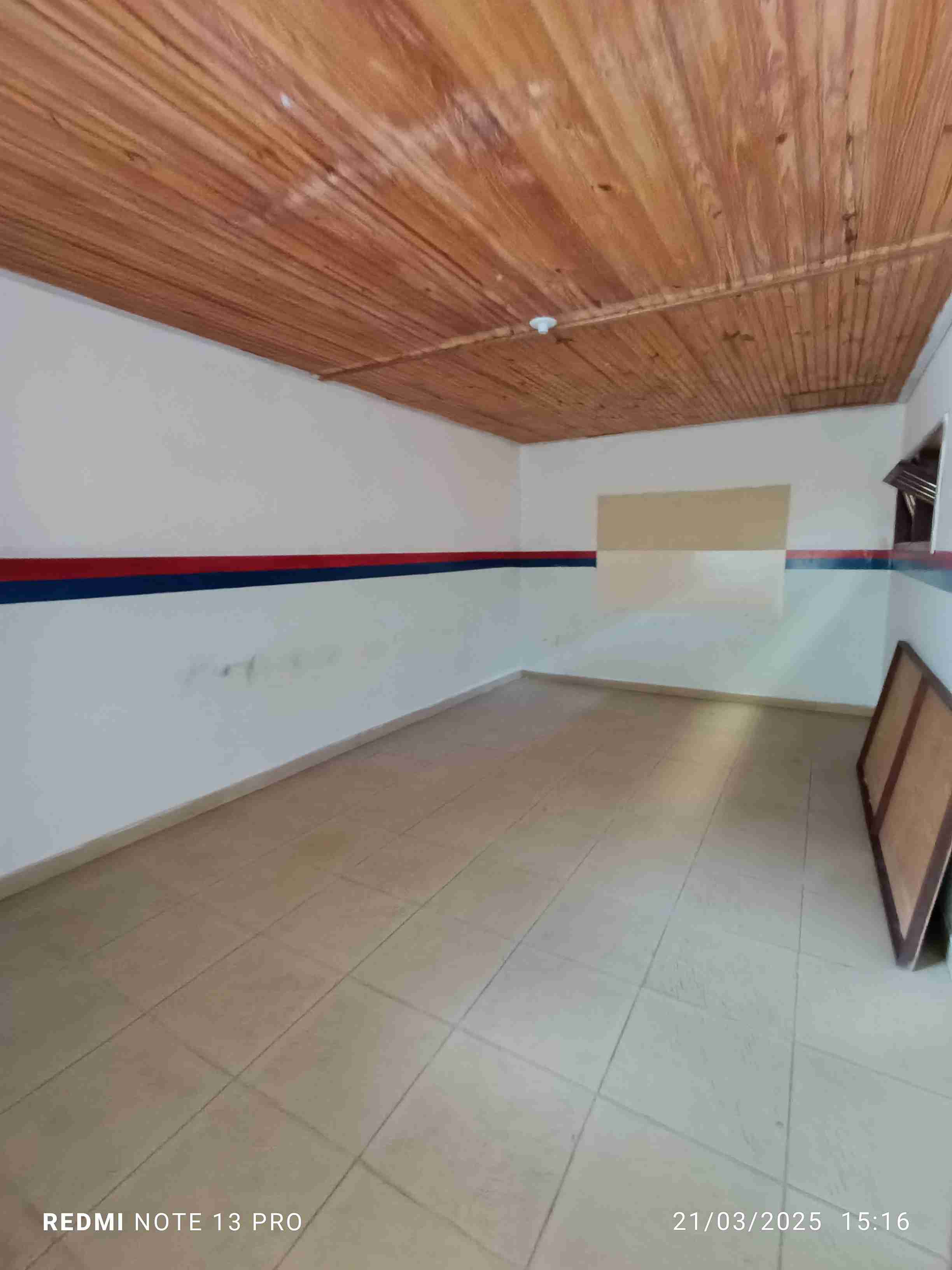 Conjunto comercial para locação com 6 salas, 3 banheiros, pátio grande no Alto Maron, Vitória da Conquista, BA - foto 9