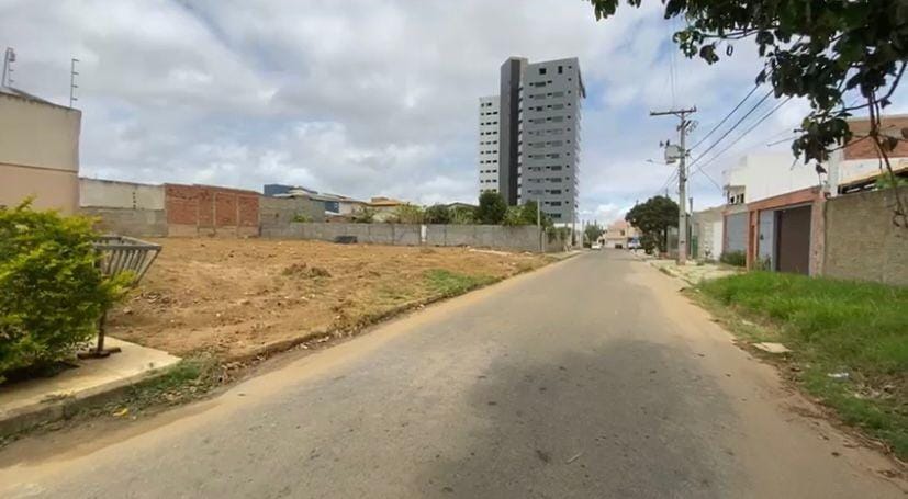 Atenção investidores! Terreno Plano em rua Asfaltada à Venda, em Bairro Candeias, próximo a Av. Olívia Flores, Vitória da Conquista, BA - foto 9