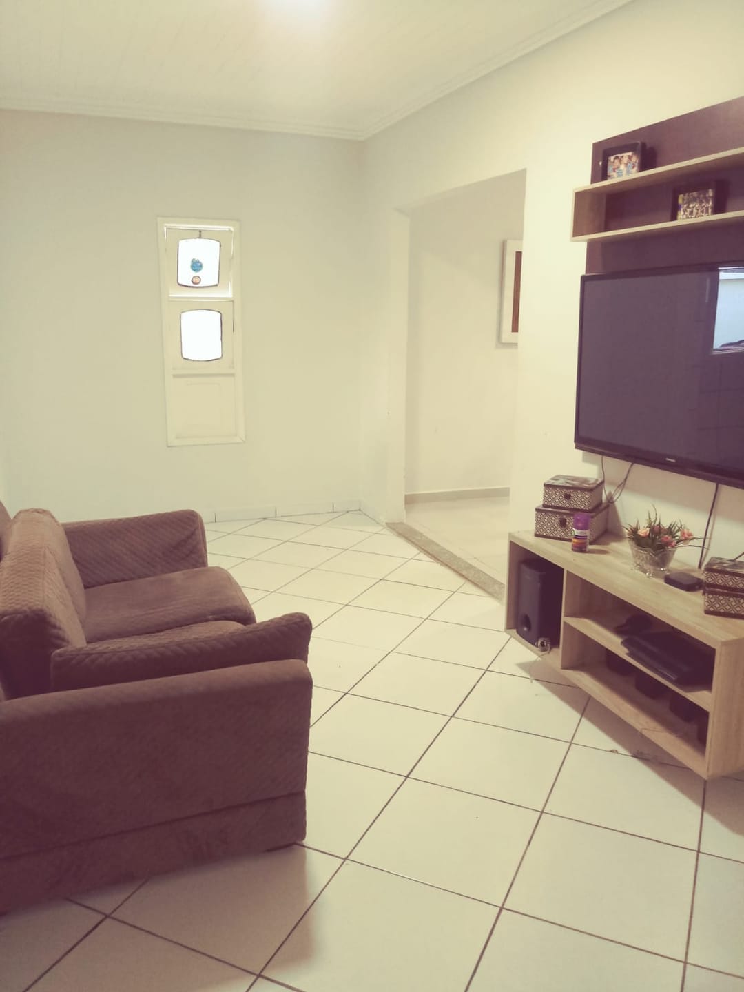 Oportunidade para investidores! Casa alugada à venda, com Habite se Comercial  no Candeias com rua de grande fluxo de carros  Vitória da Conquist - foto 9