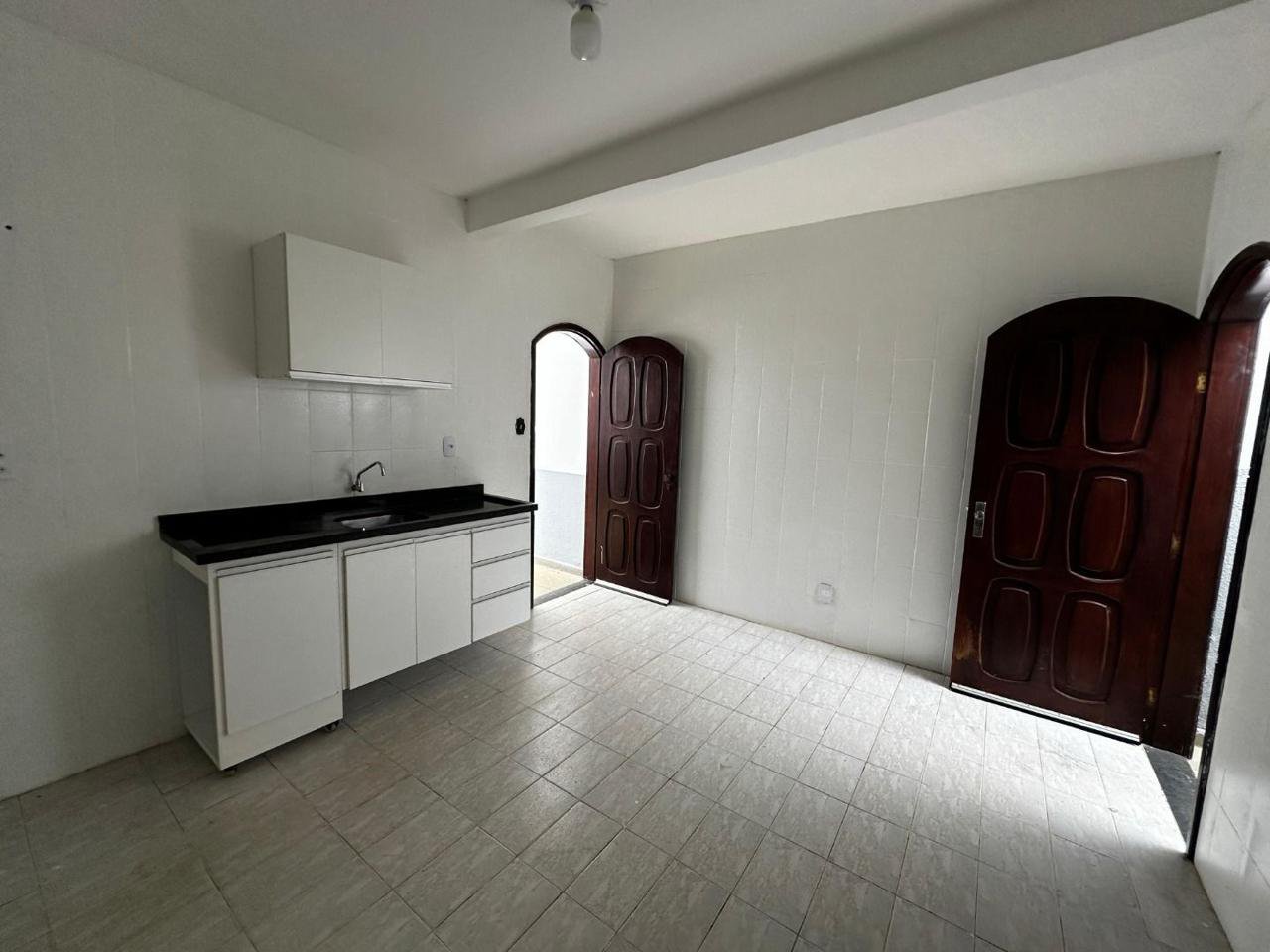 Casa a venda no Bairro Alto Maron, excelente oportunidade para investidores, em Vitória da Conquista, BA. - foto 8