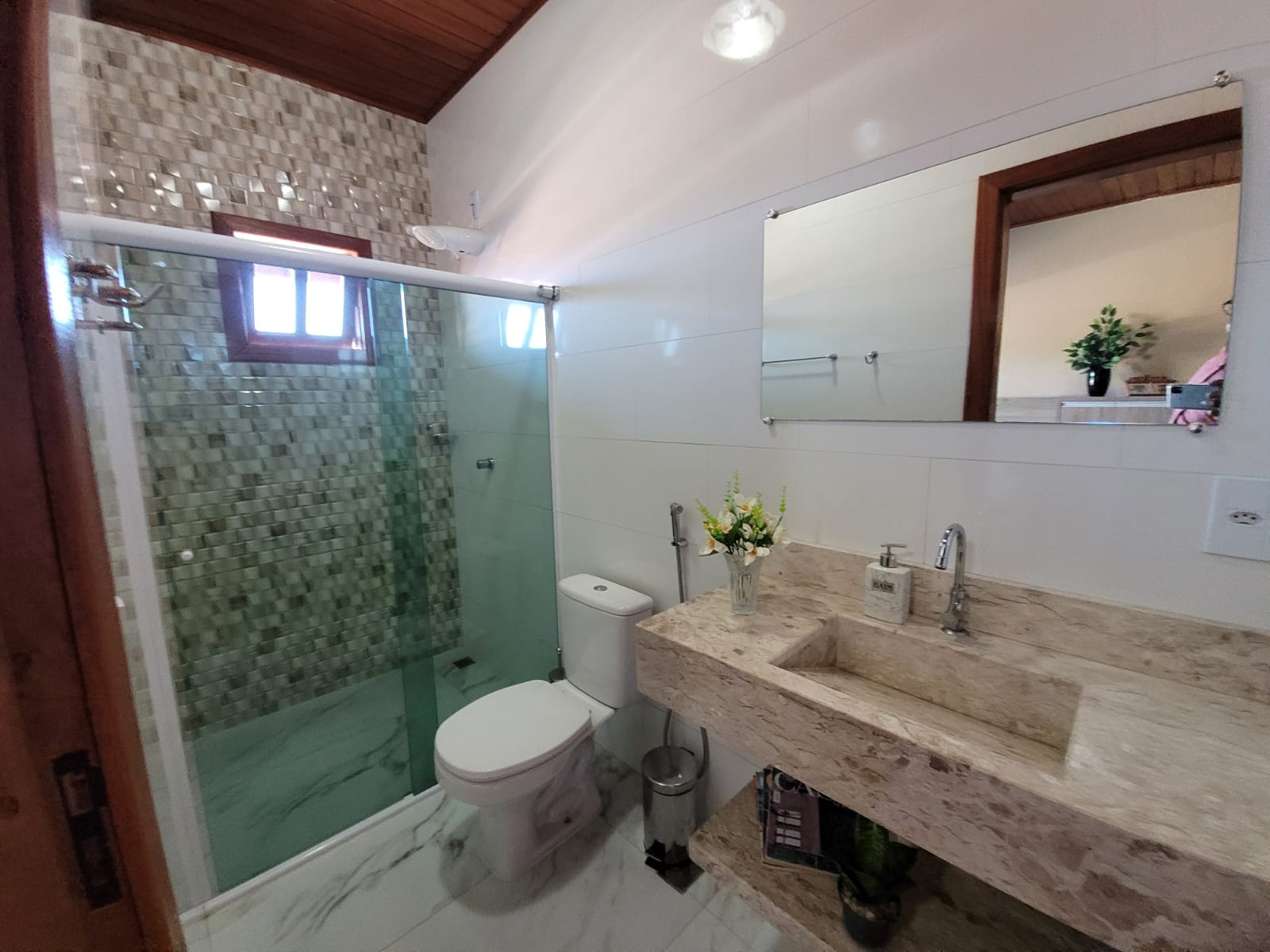 Oportunidade! Casa de 3 quartos sendo 2 suítes  sendo a master com closet, casa com 250m2 de área construída e terreno de 620 m²  no Haras Reside - foto 8