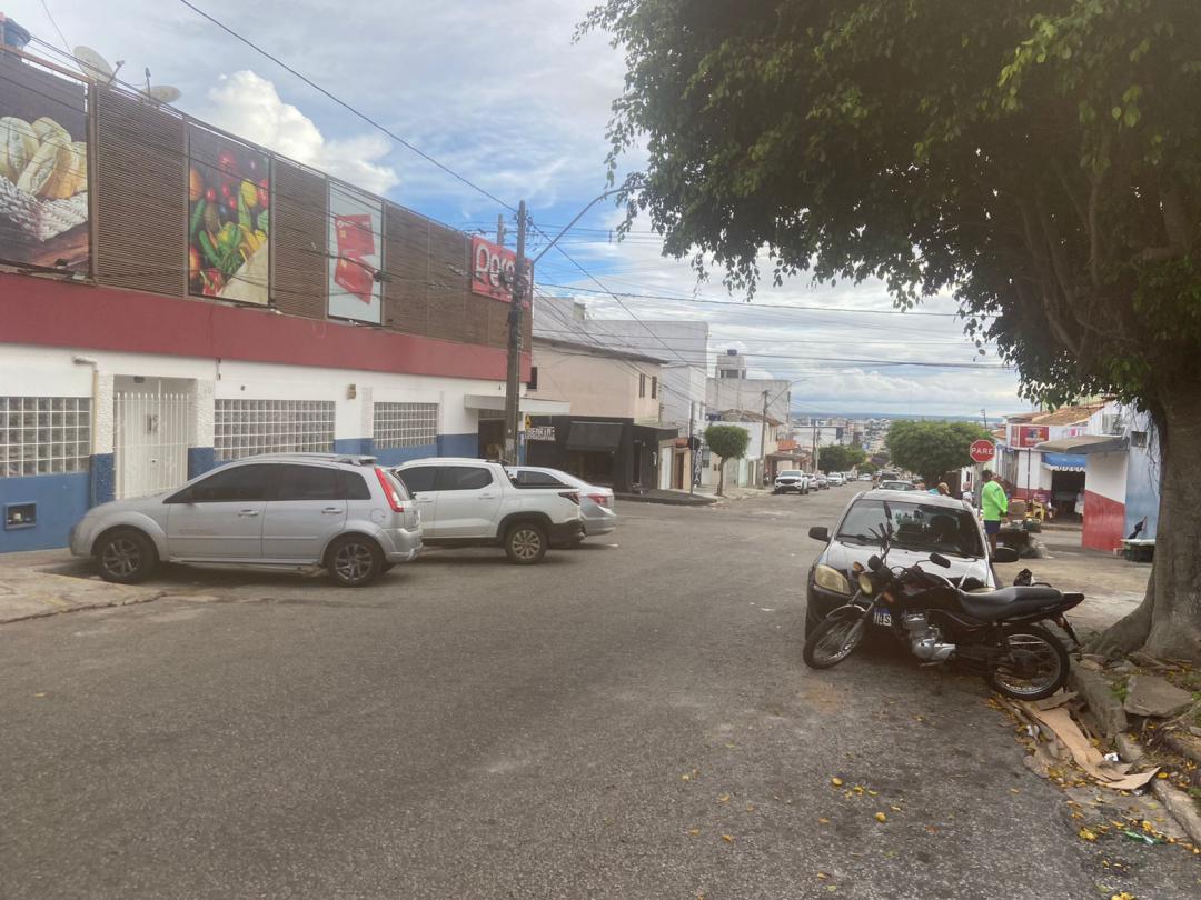 Casa à venda no Bairro Alto Maron, Próximo ao Centro, Vitória da Conquista, Ba - foto 8