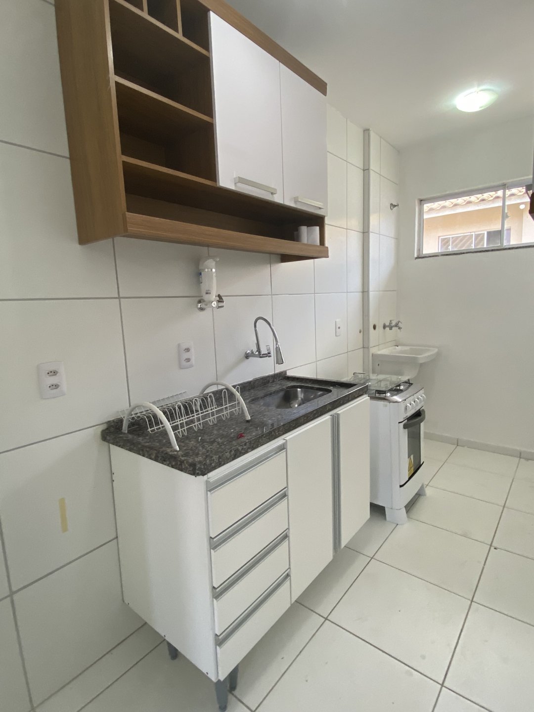 Apartamento para locação, no 1º andar, com 2/4 sendo 1 suite, Bairro Primavera, em Vitória da Conquista - Bahia - foto 9