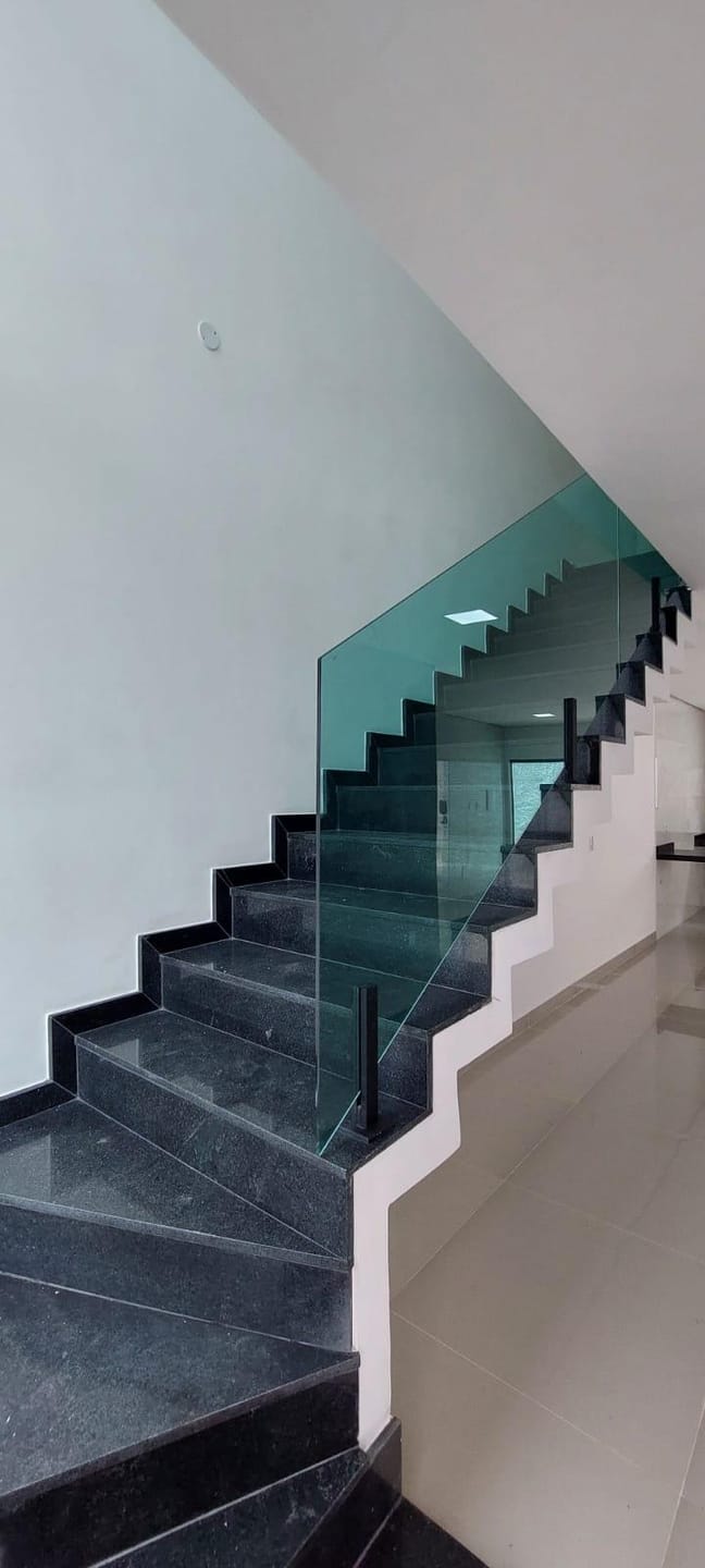Casa duplex solta de 3 quartos sendo 1 suíte com closet e varanda, garagem coberta à venda, Boa Vista, Vitória da Conquista, BA - foto 10